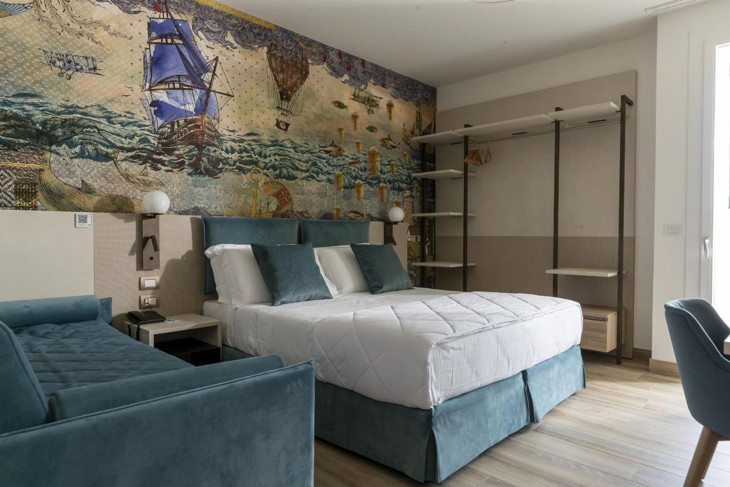 Property building, Bed in Life Hotel 4 Superior