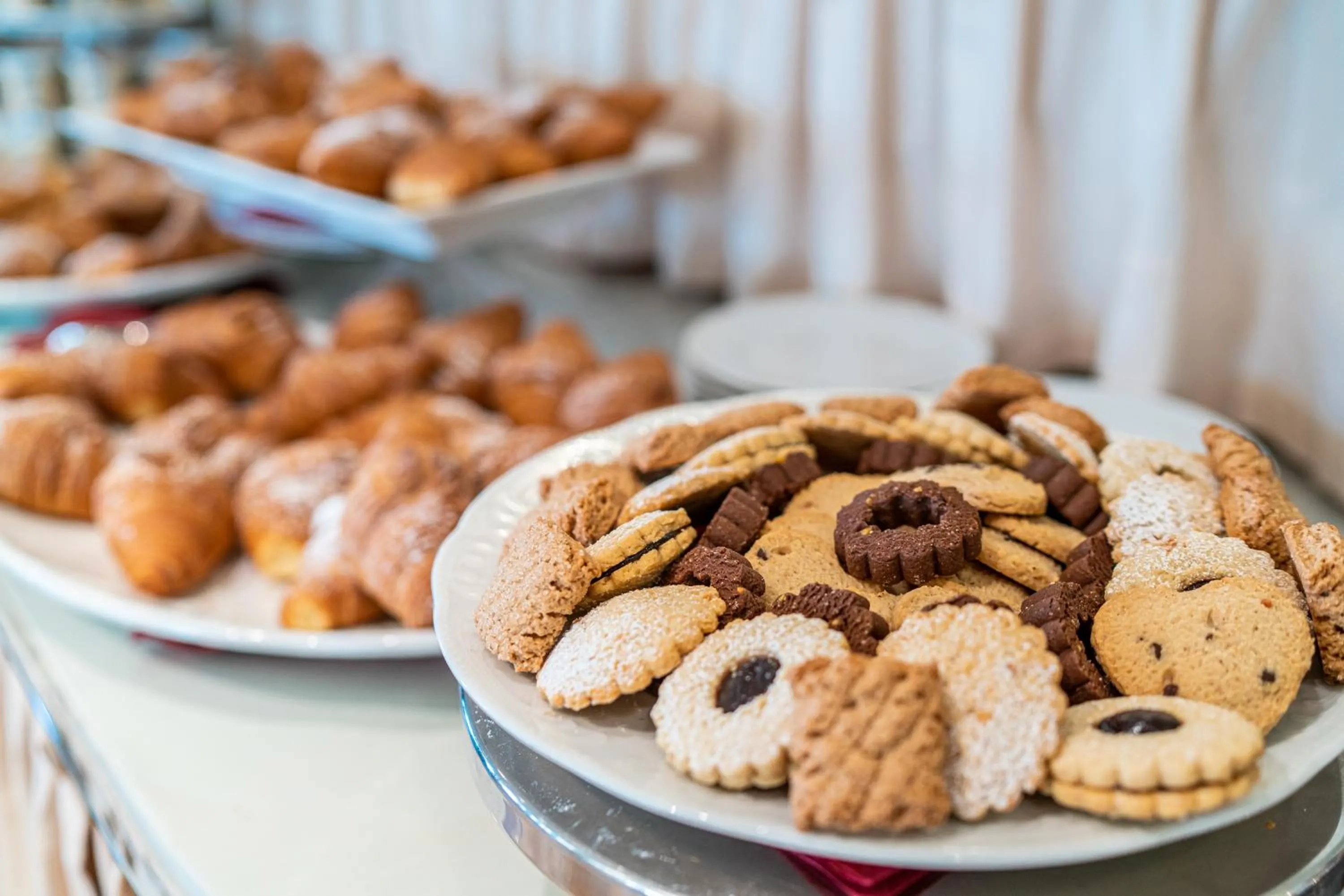 Food and drinks in Life Hotel 4 Superior