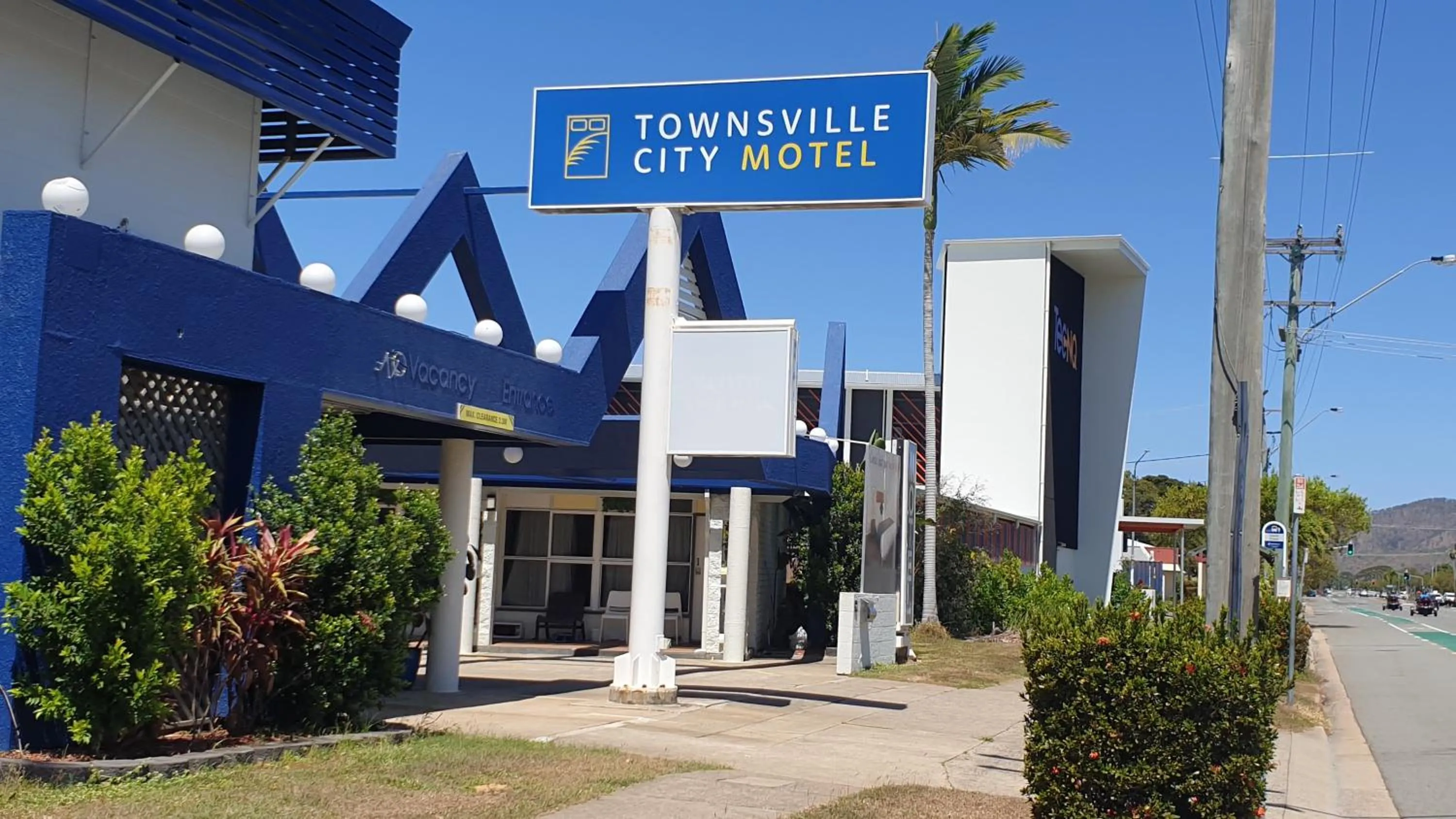 Property building in Townsville City Motel
