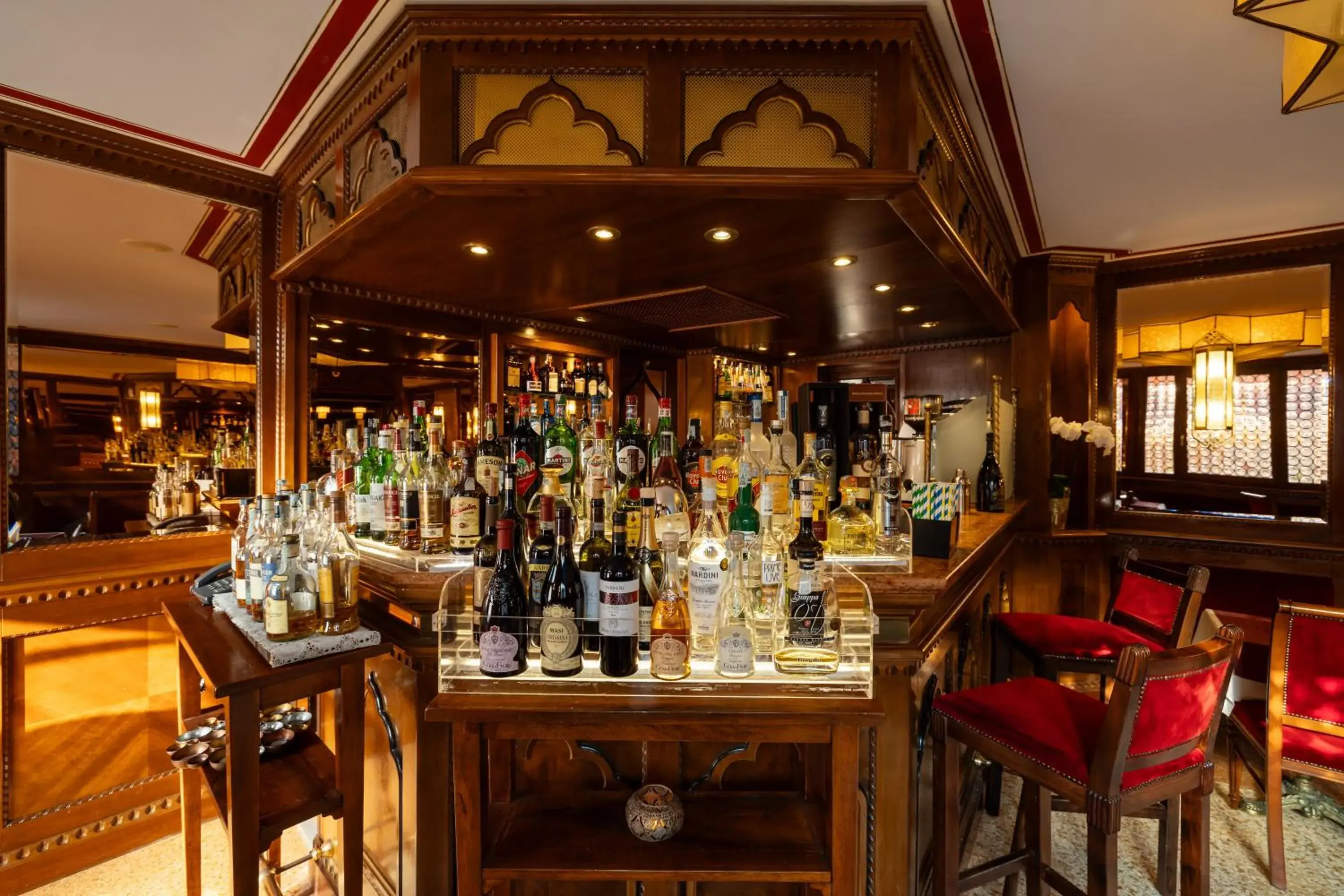 Lounge or bar in Ai Mori d'Oriente Lounge or bar in Ai Mori d'Oriente