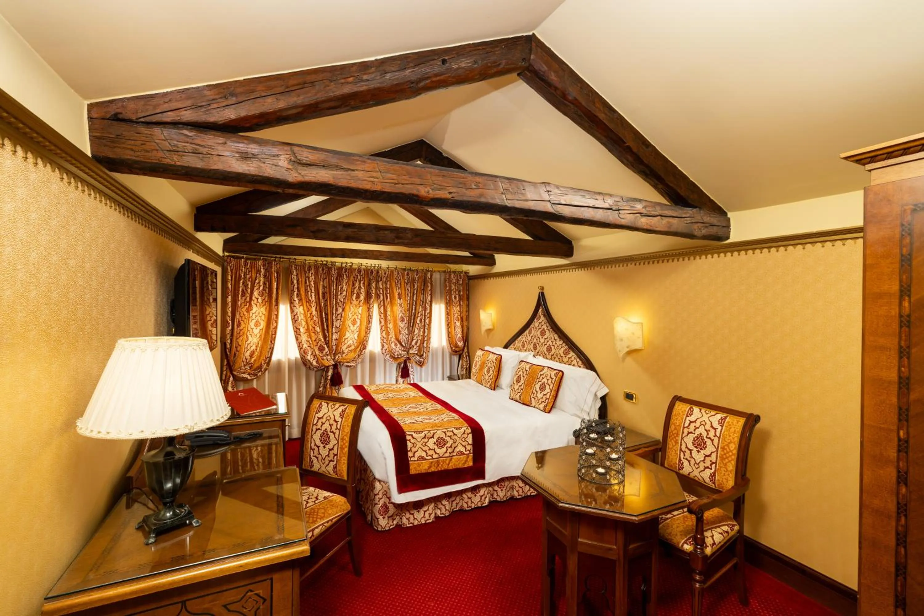 Bed in Ai Mori d'Oriente