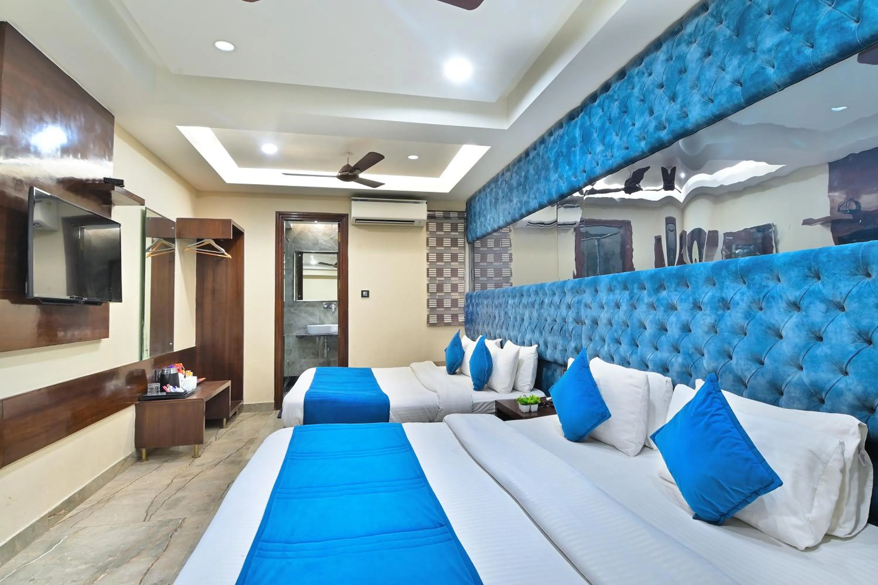 Communal lounge/ TV room in Hotel Vanson Delite - New Delhi Railway Station