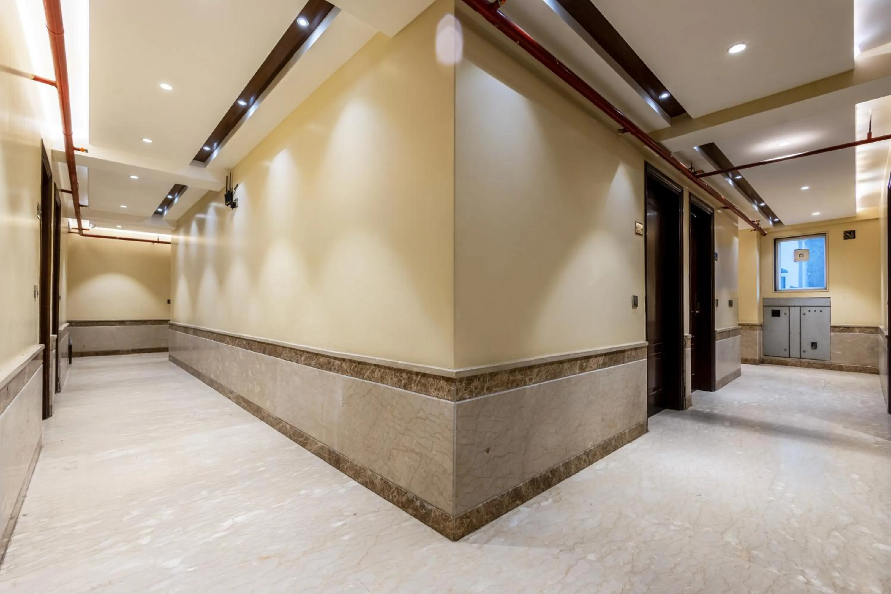 The Vanson Delite "Newly Rebuilt 2026" - Near New Delhi Station & Connaught Place