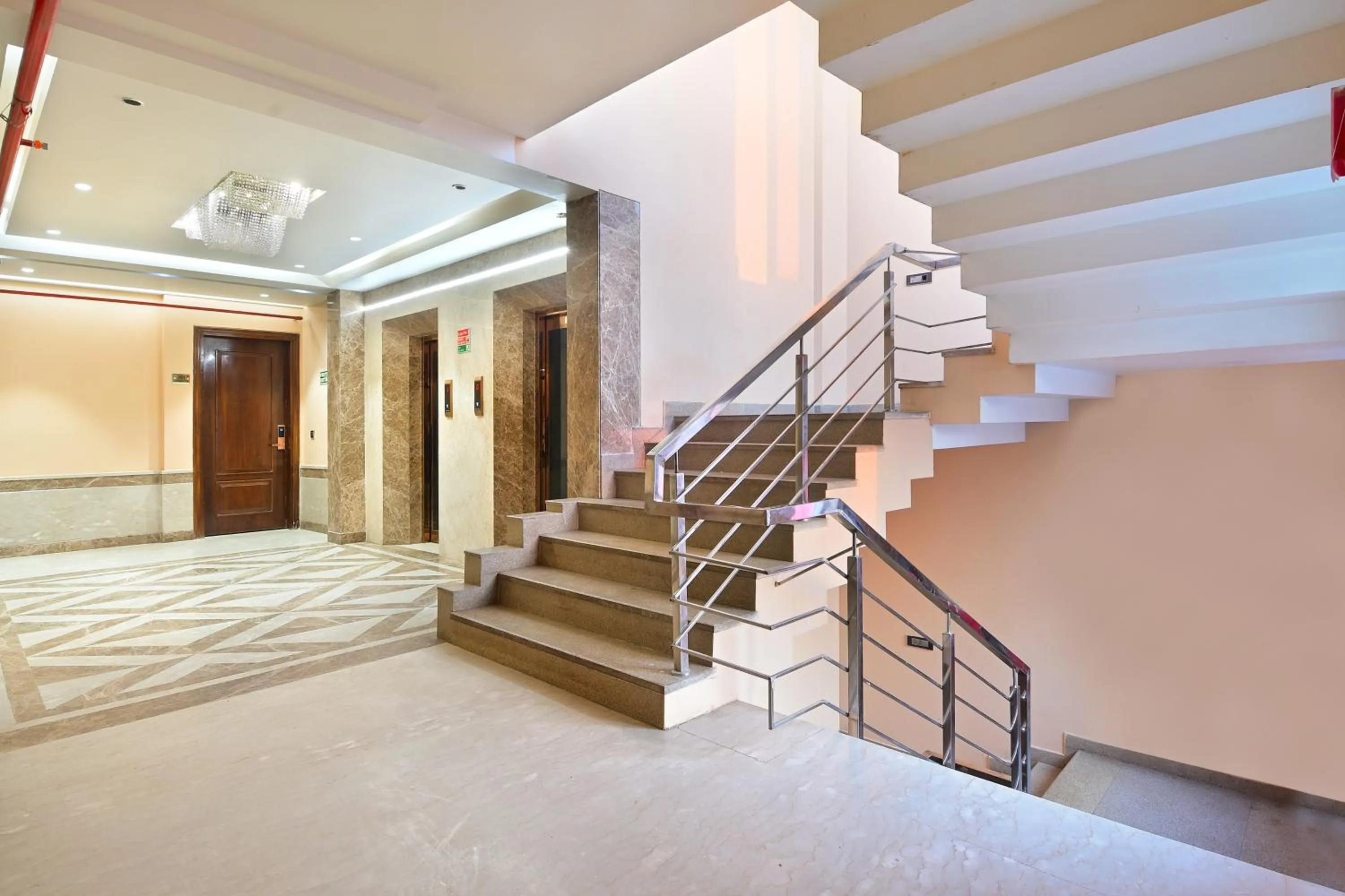 Property building in Hotel Vanson Delite - New Delhi Railway Station