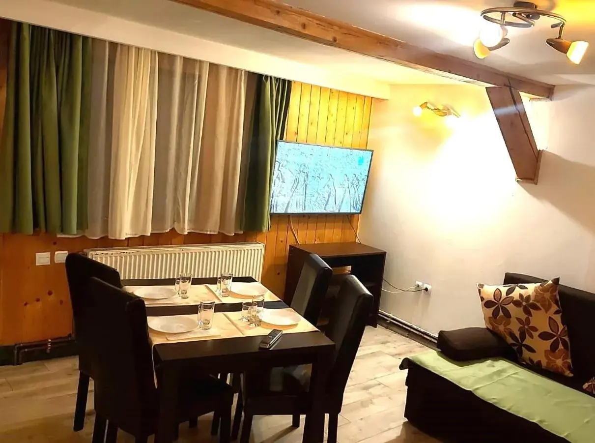 Two-Bedroom Apartment with Garden View in Traveland Boutique Resort Poiana Brasov Two-Bedroom Apartment with Garden View in Traveland Boutique Resort Poiana Brasov