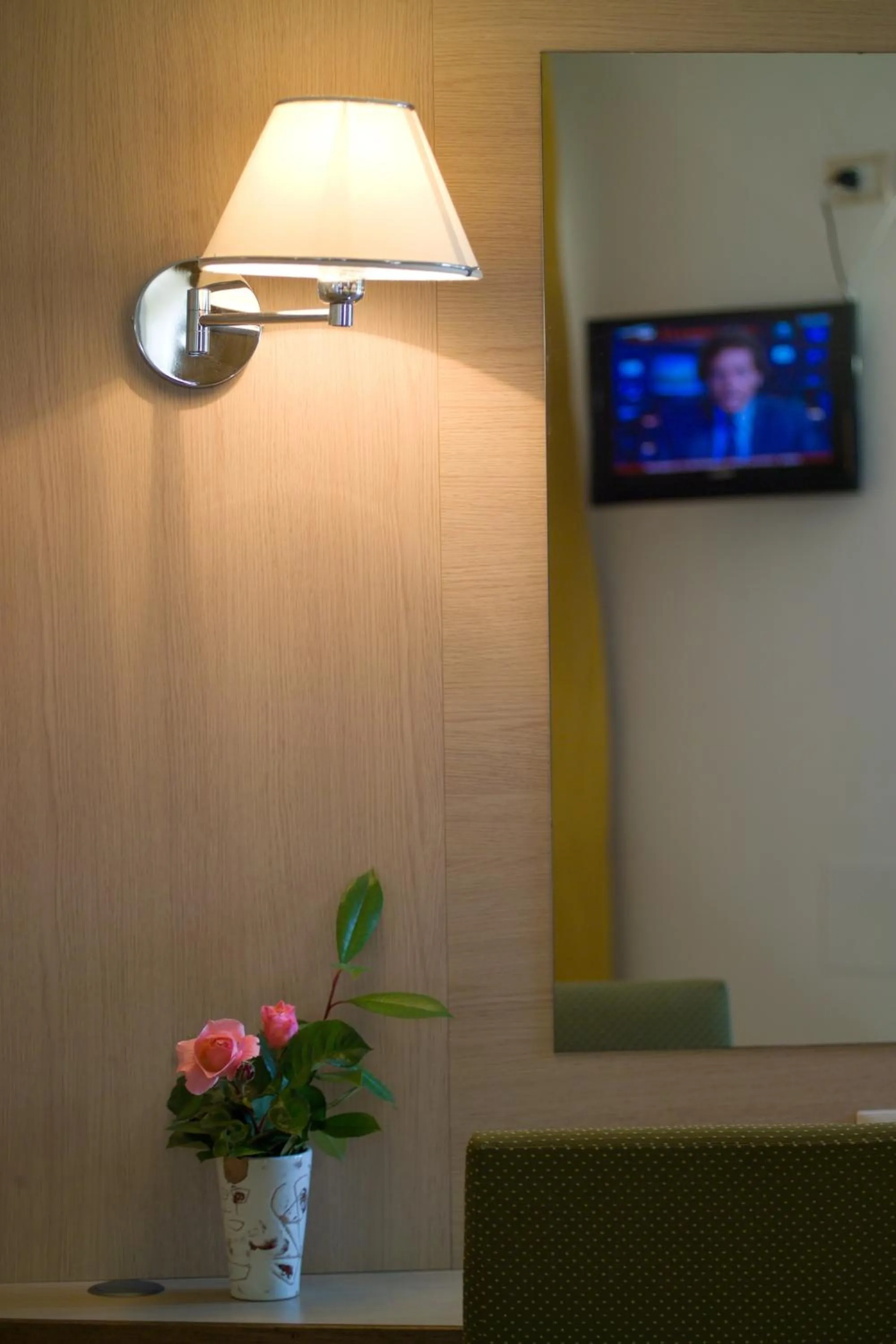 TV and multimedia in Terme Del Tufaro