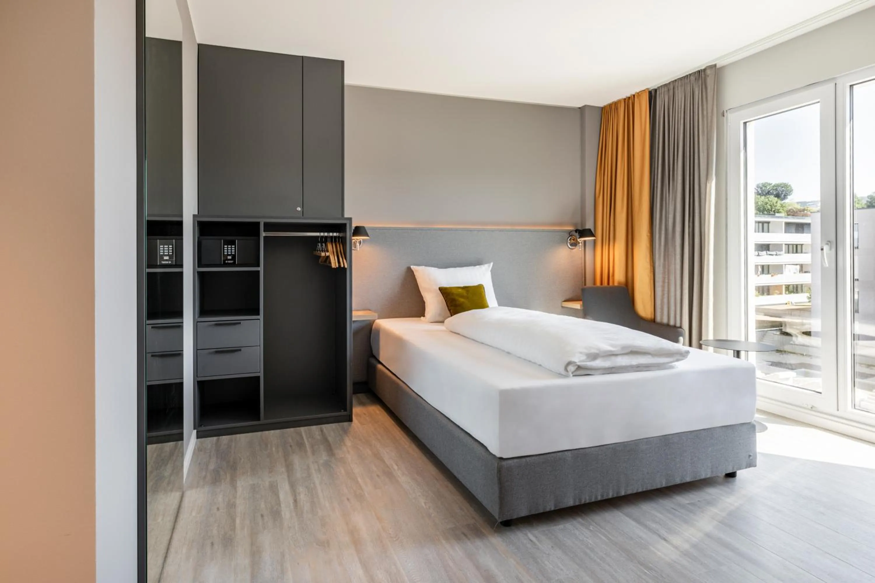 Photo of the whole room, Bed in Maxx Hotel Aalen