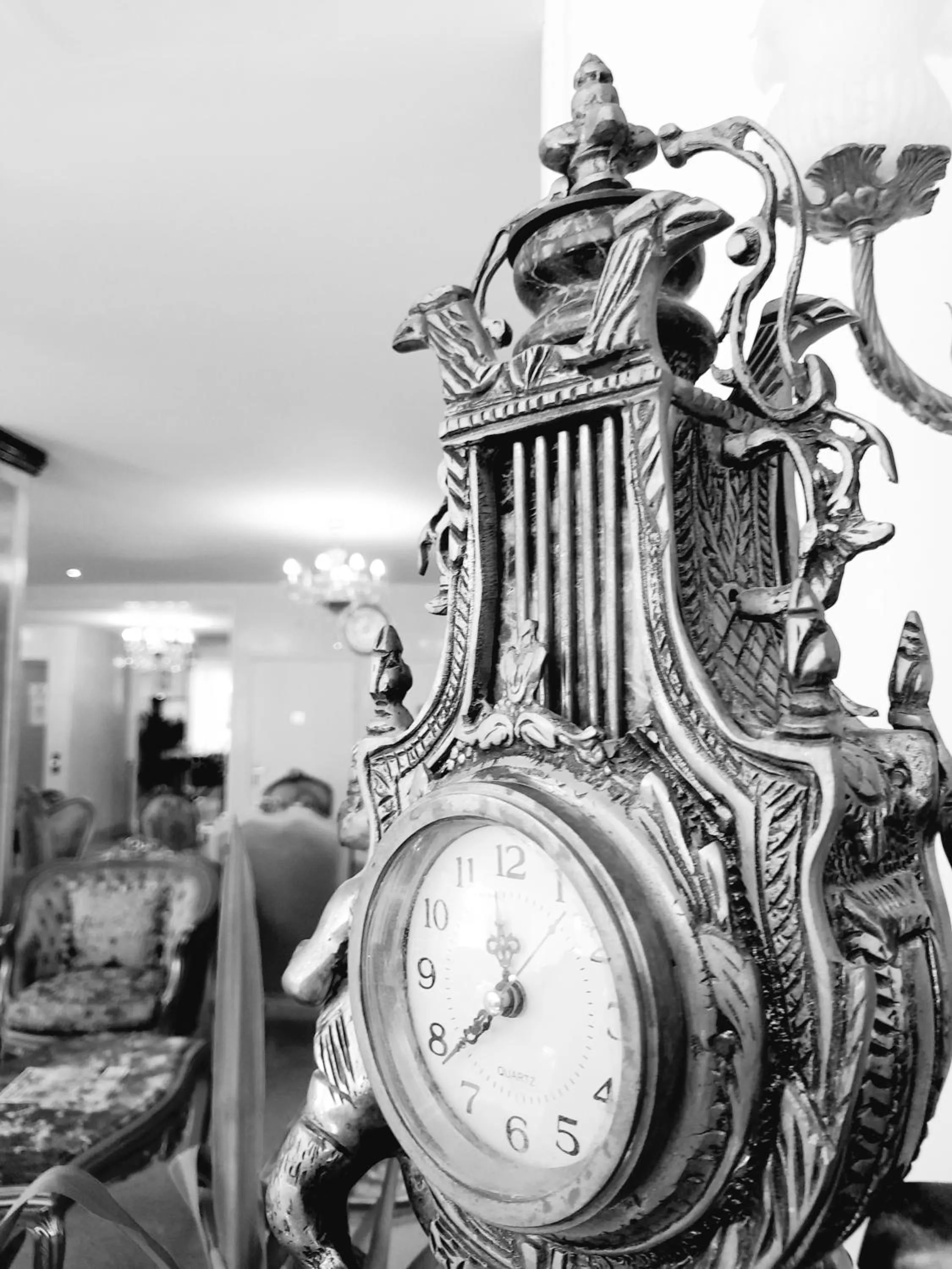 Lobby or reception in HOTEL ROYAL Paris Ivry