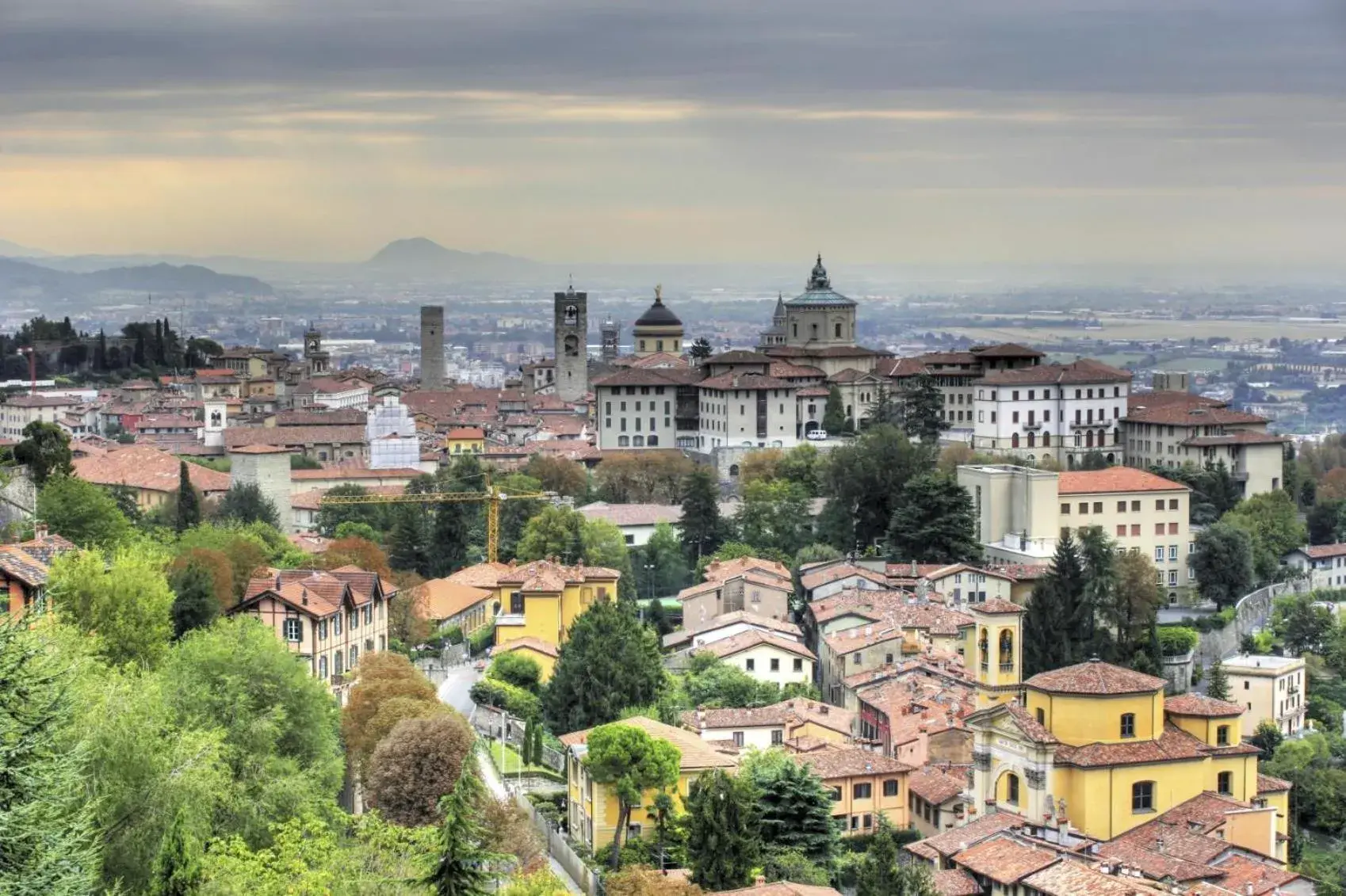 Property building in NH Bergamo Property building in NH Bergamo