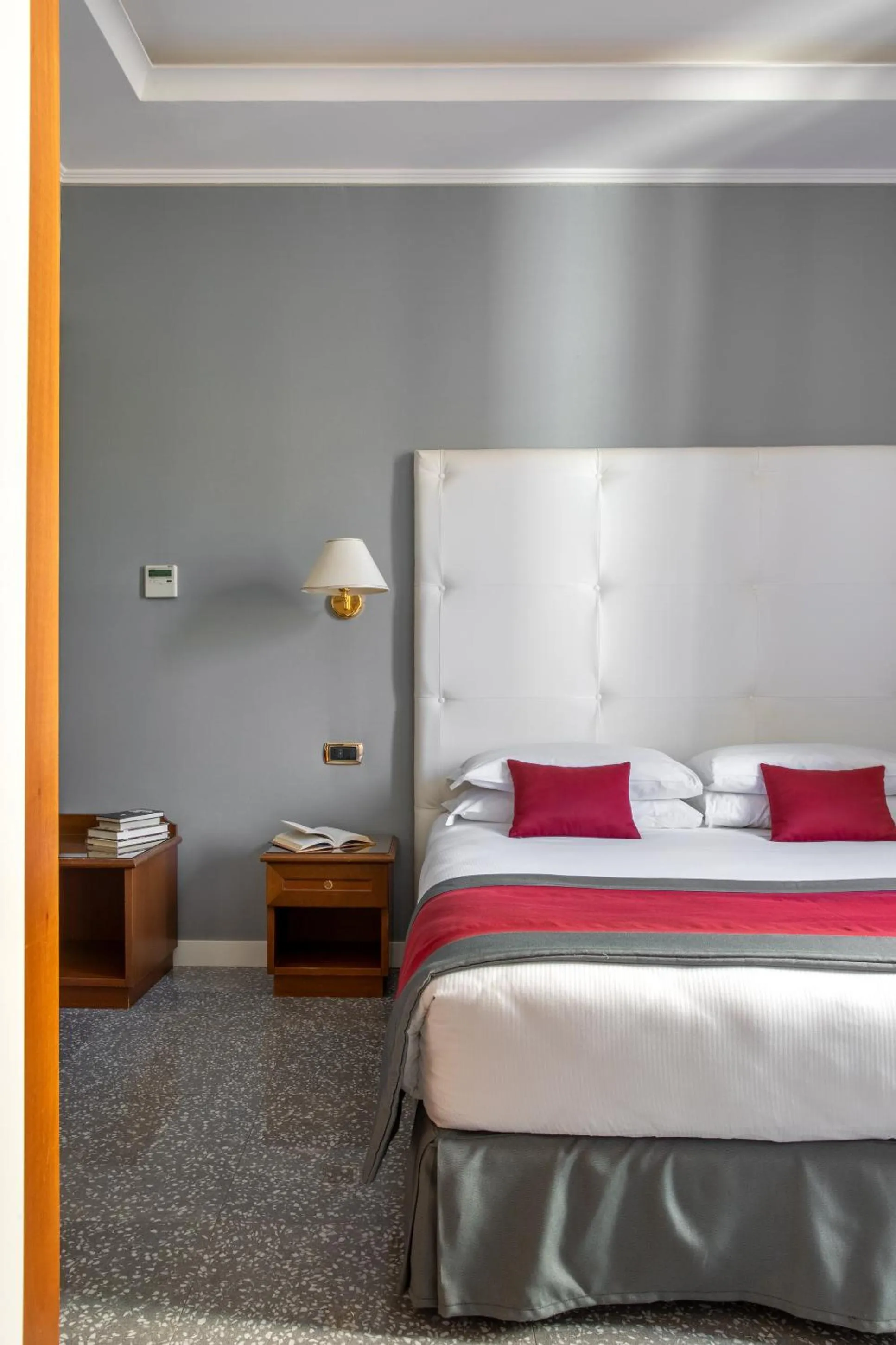 Bed in Hotel Montecarlo