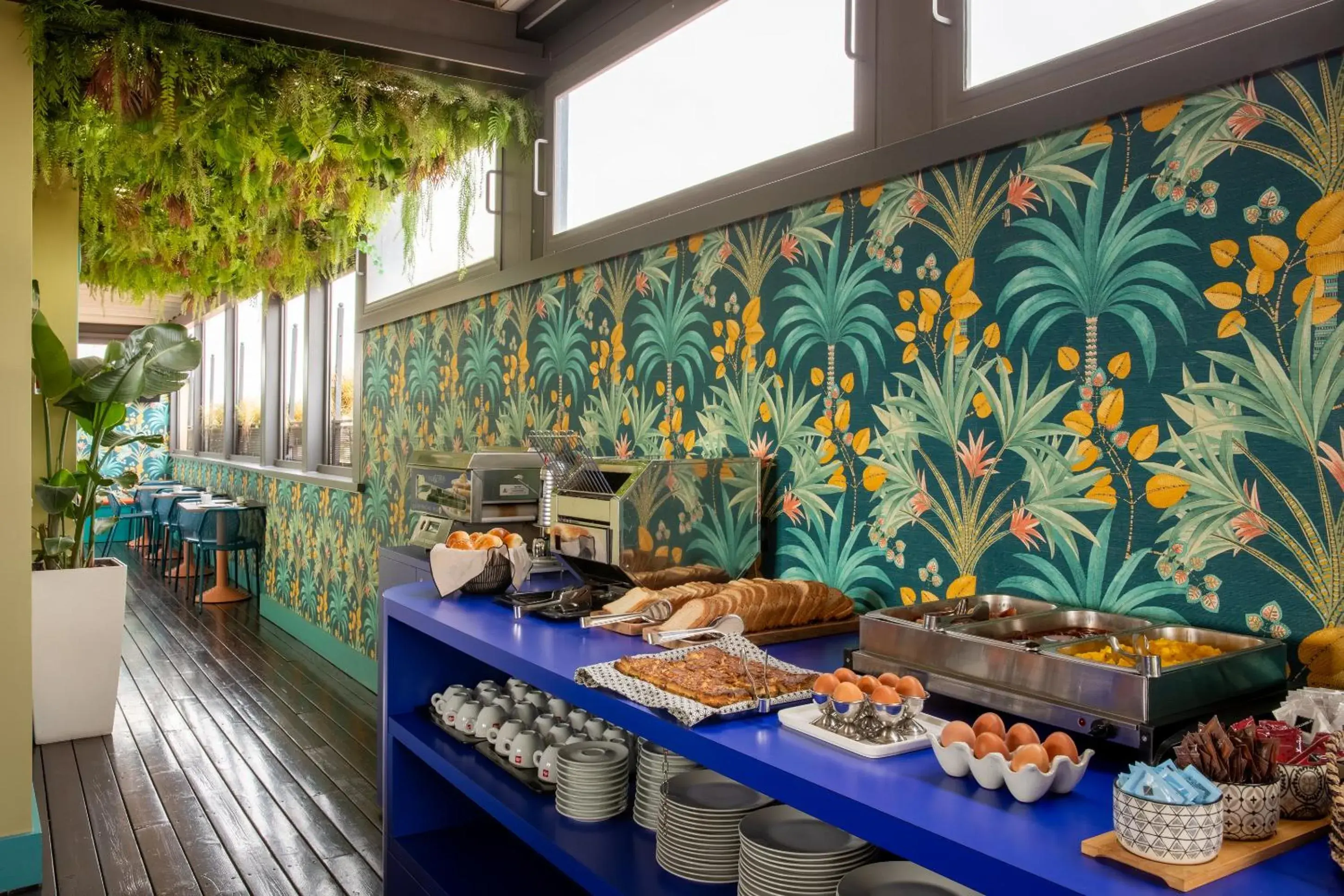 Food and drinks in Hotel Montecarlo Food and drinks in Hotel Montecarlo