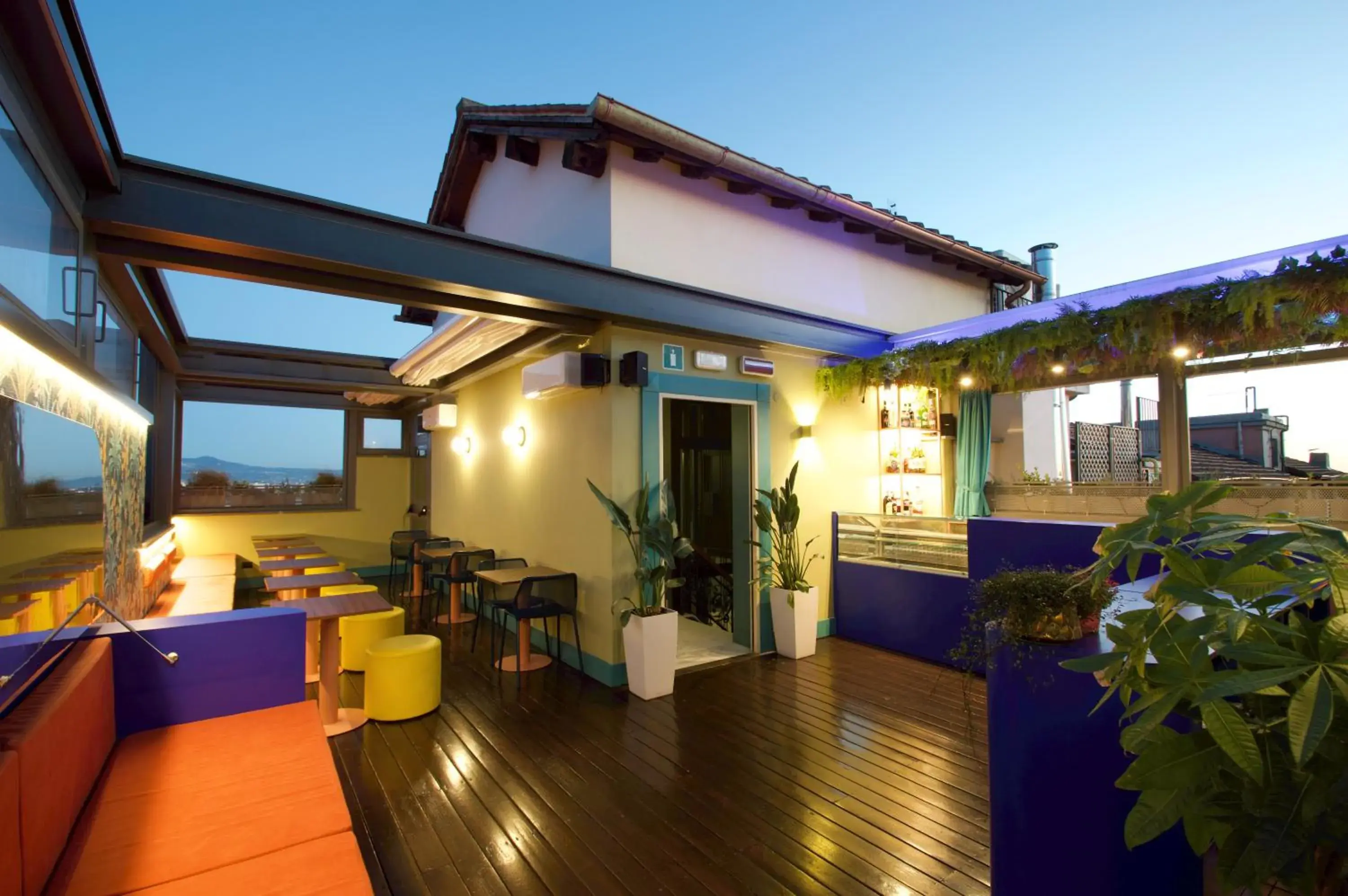 Restaurant/places to eat in Hotel Montecarlo Restaurant/places to eat in Hotel Montecarlo