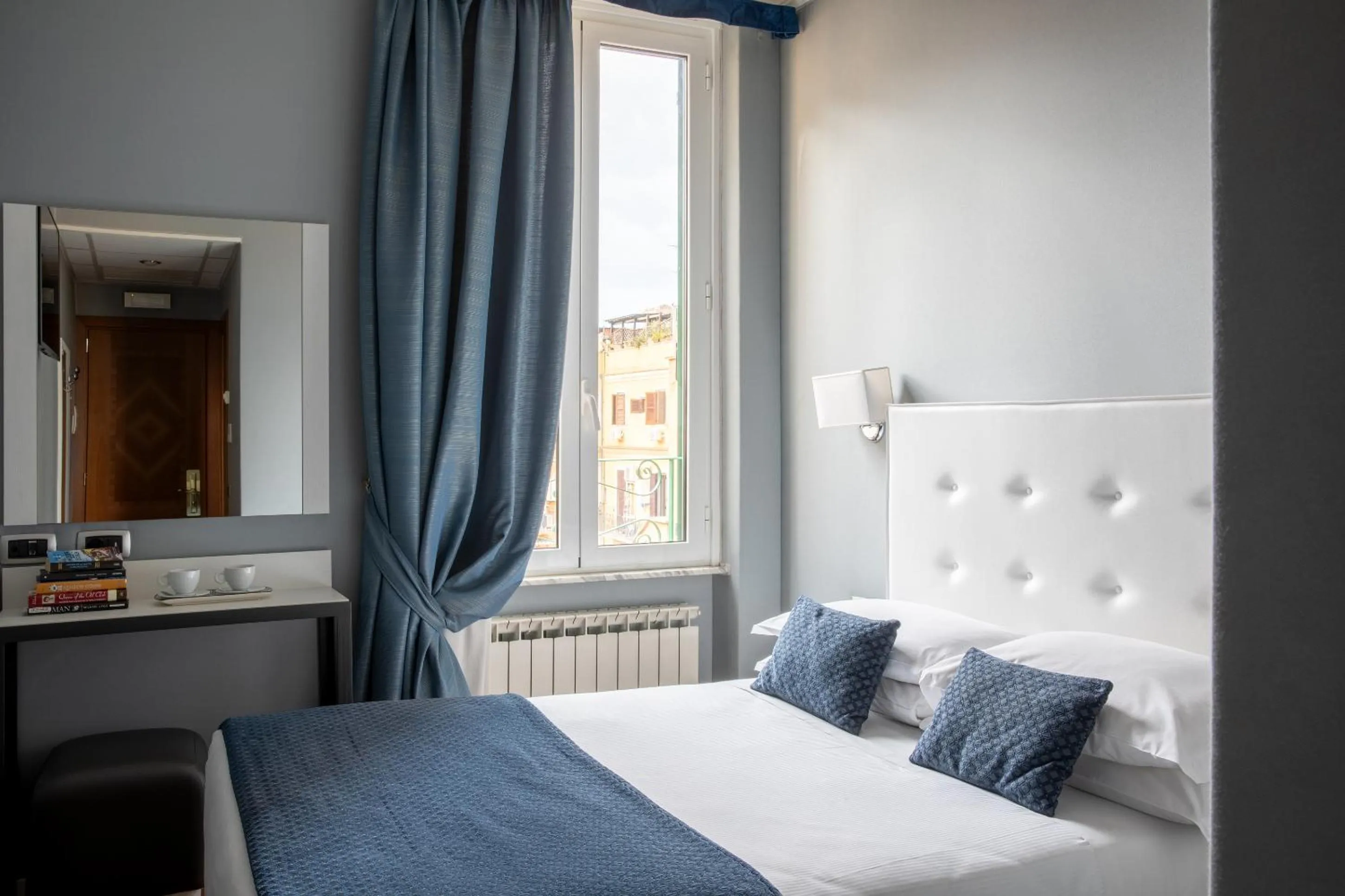 Bed in Hotel Montecarlo