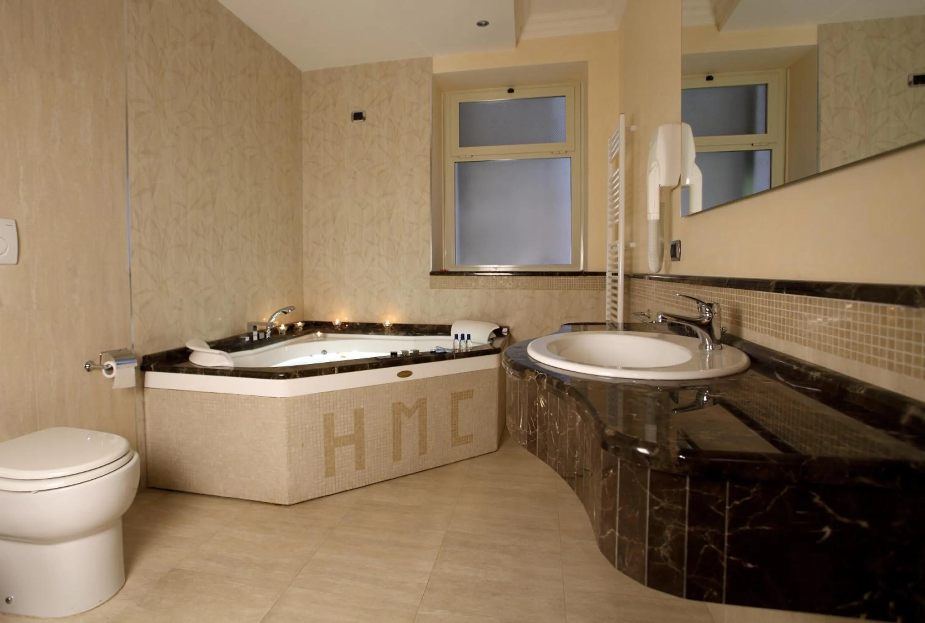 Bathroom in Hotel Montecarlo