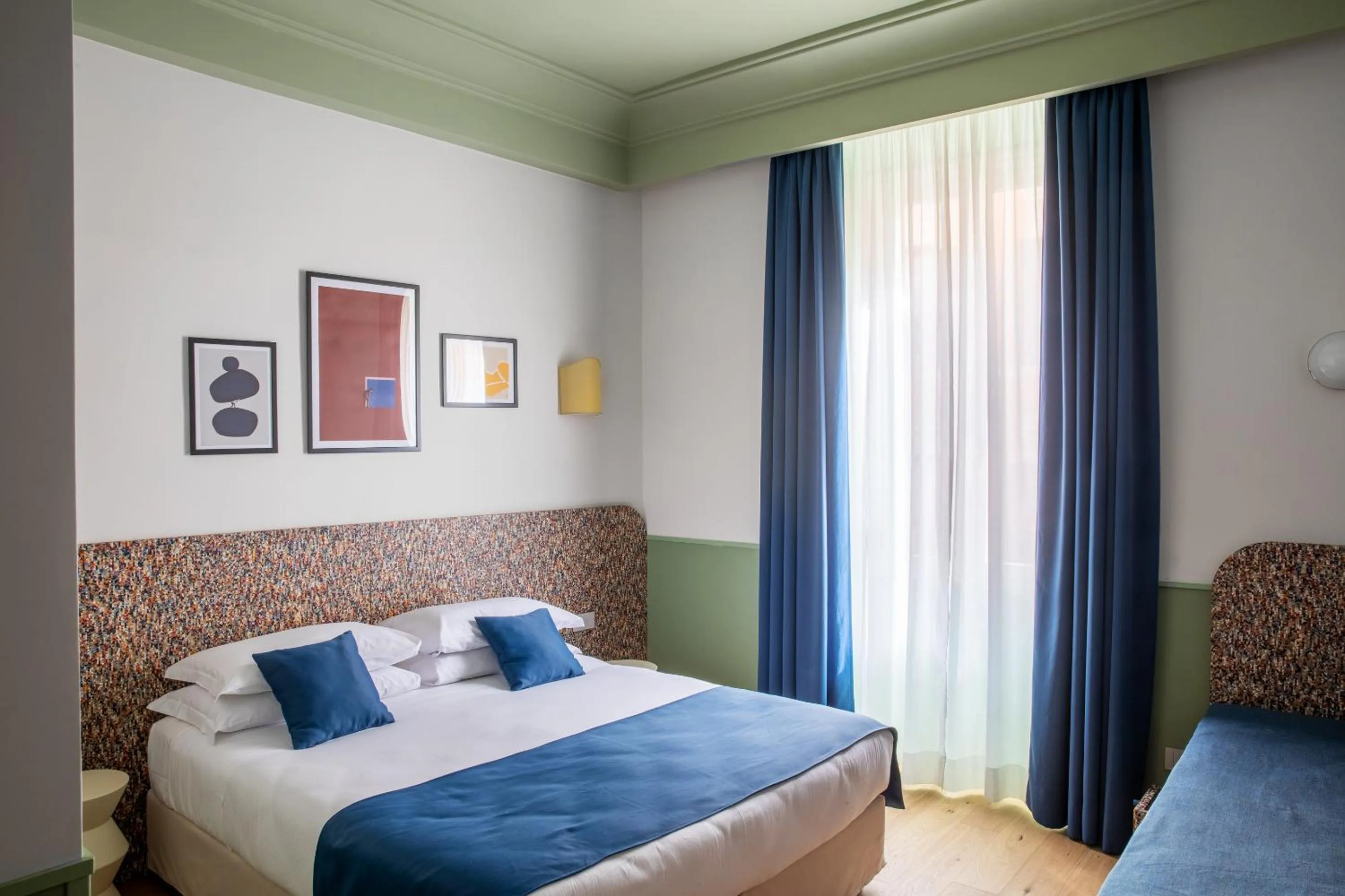 Bed in Hotel Montecarlo