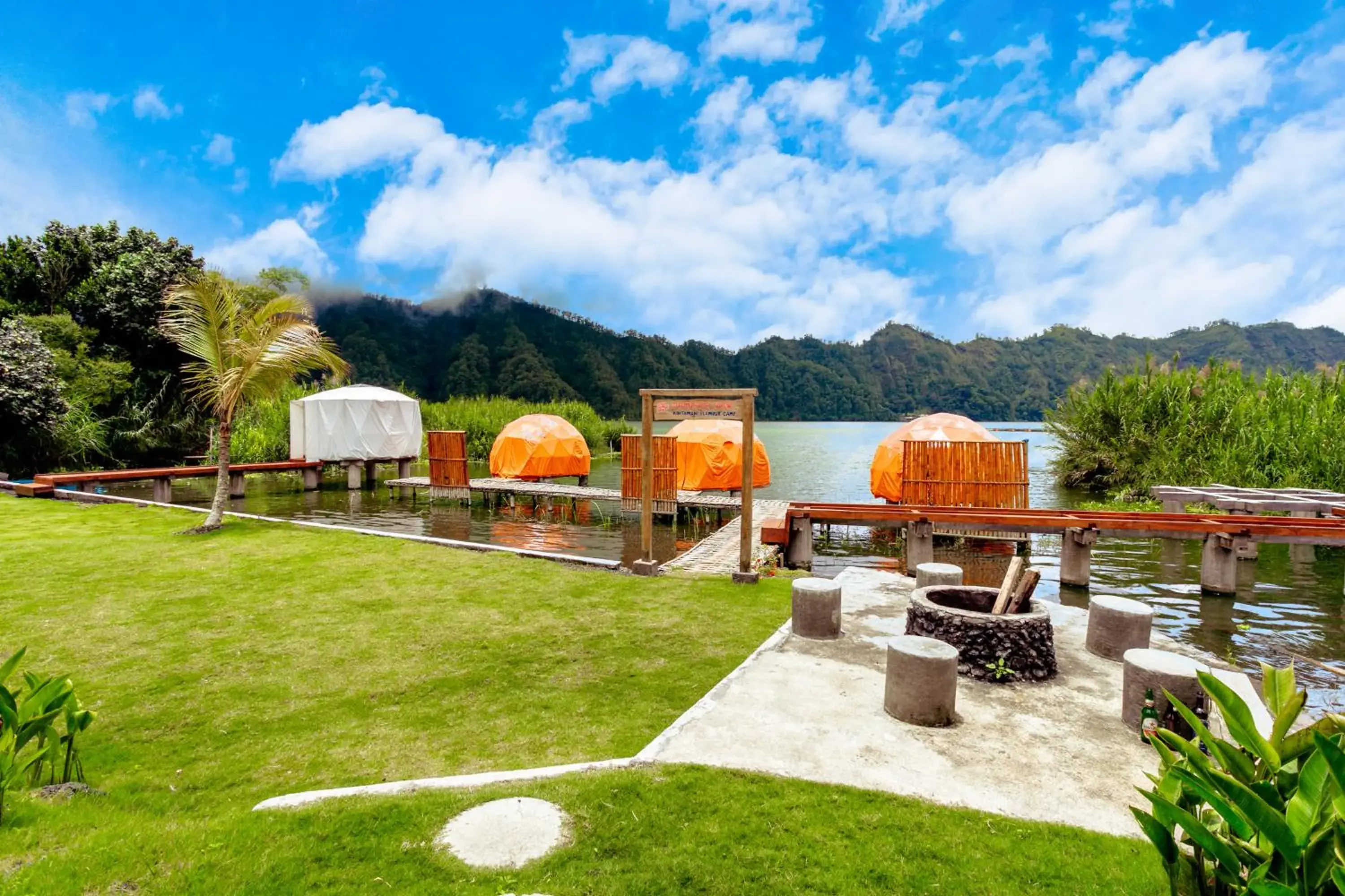 Property building in Jempana View Property building in Jempana View