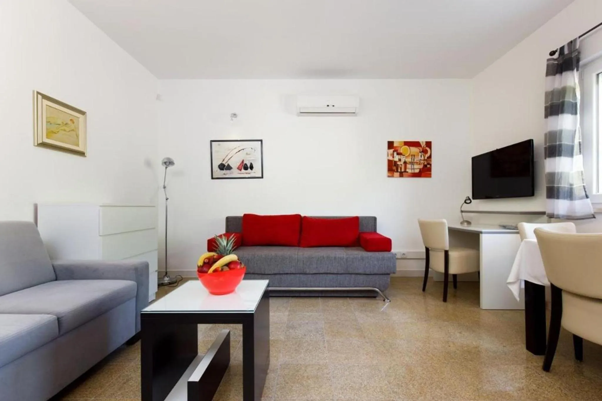 TV and multimedia in Nice Beach Apartments in Stobrec