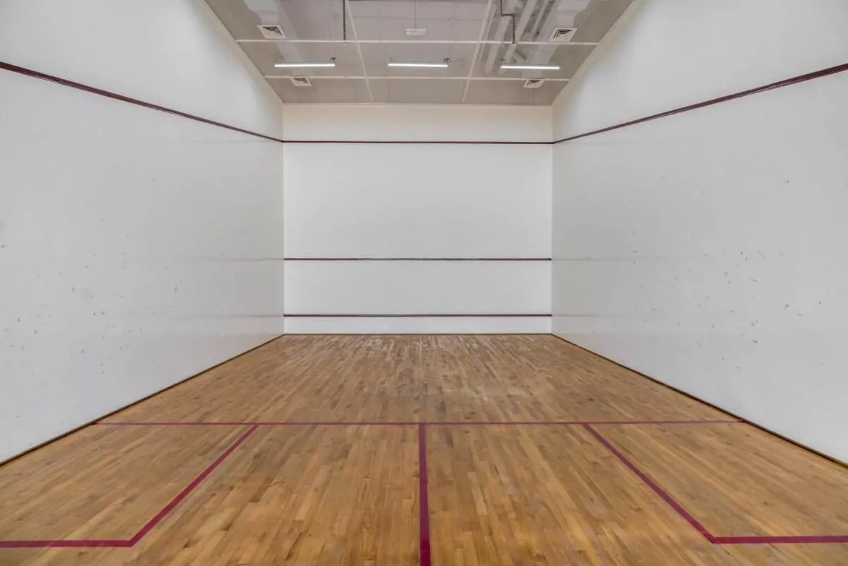 Squash in Silkhaus comfy DIFC studio with Burj Khalifa view