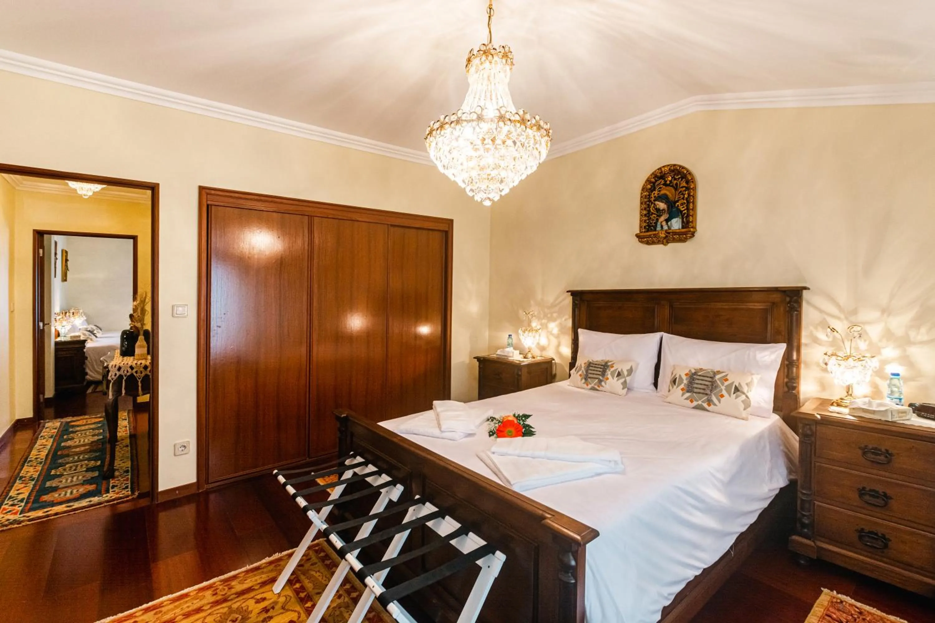 Photo of the whole room, Bed in Azores Apartment