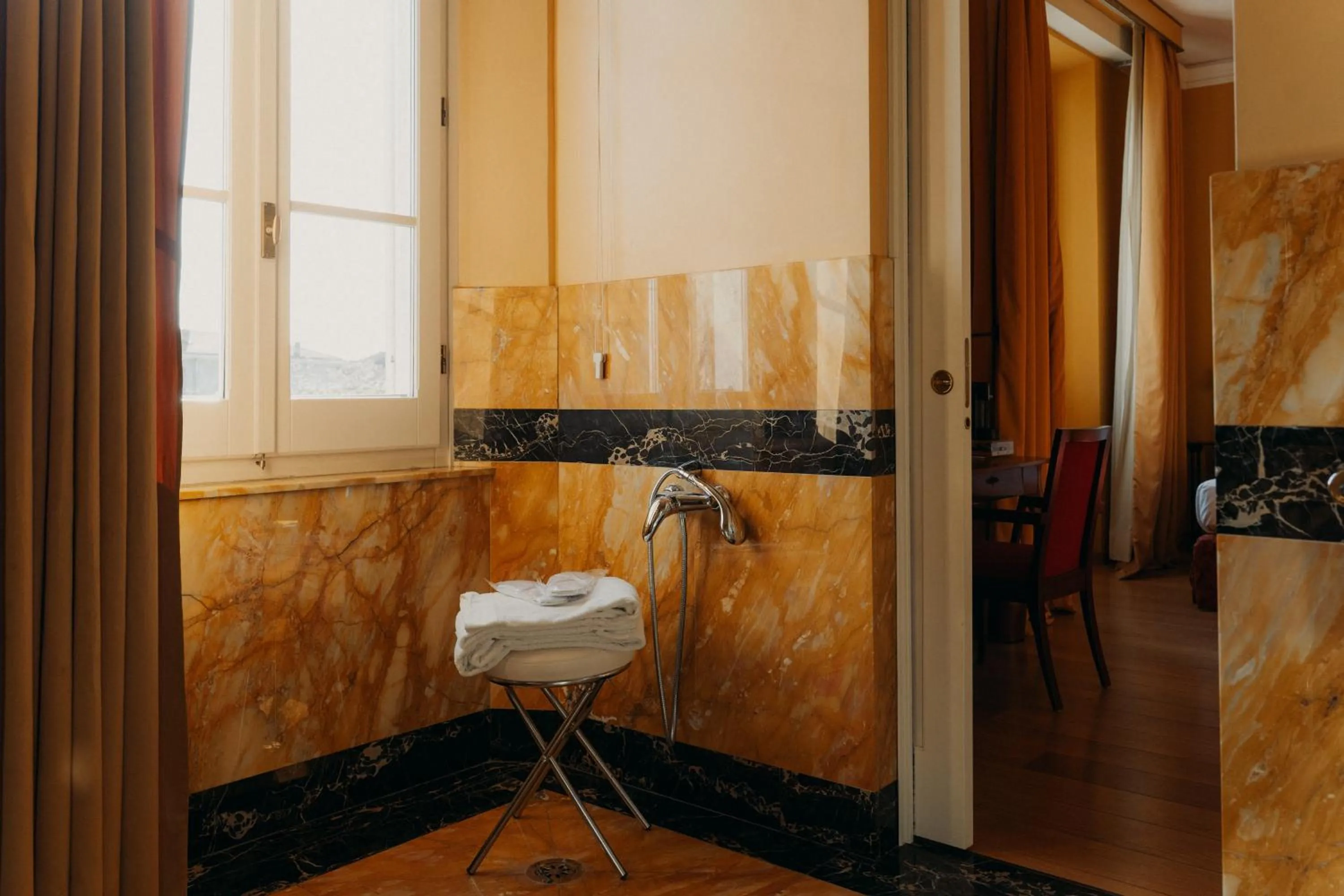 Bathroom in Hotel Palazzo Guiscardo Pietrasanta
