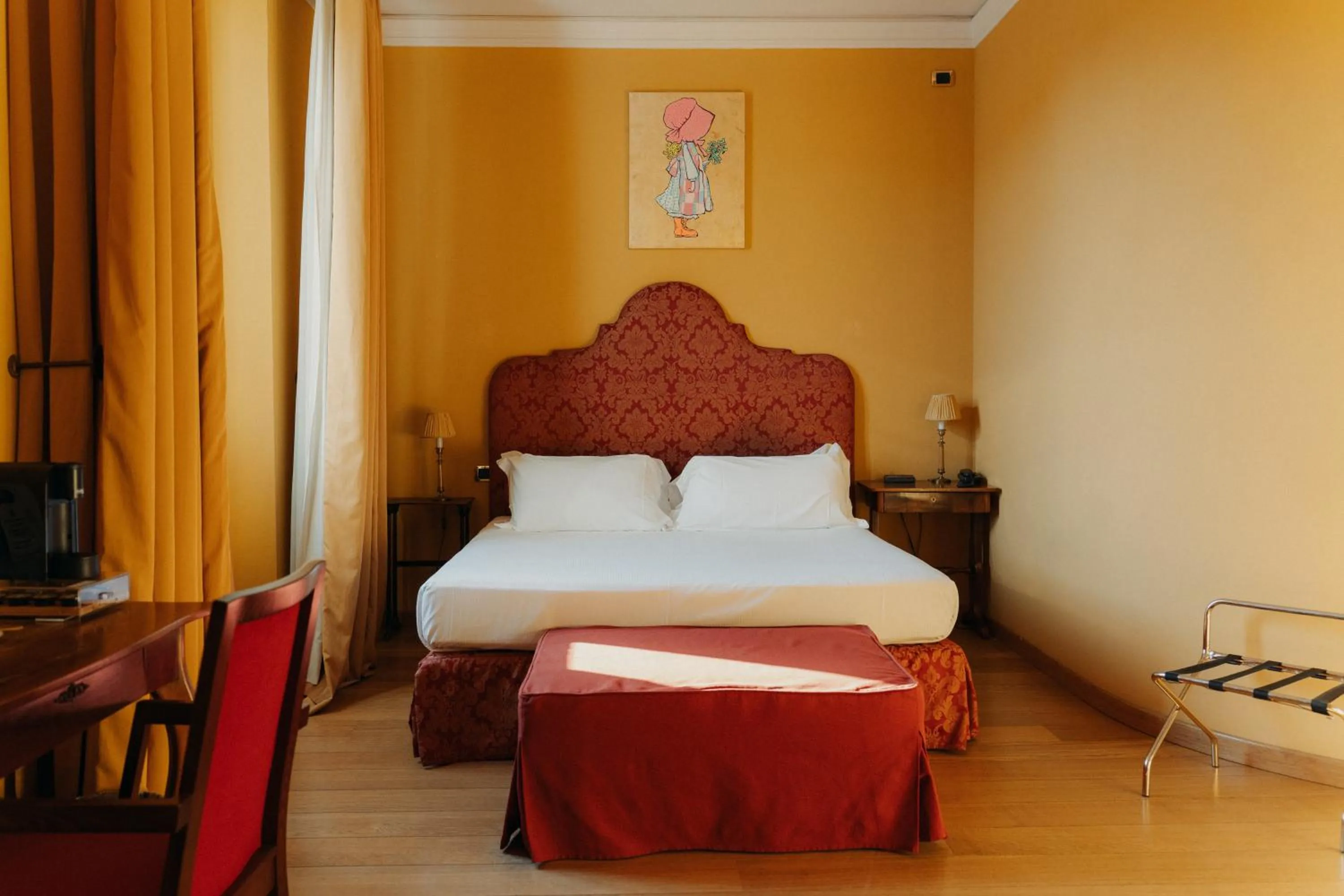 Bedroom, Bed in Hotel Palazzo Guiscardo Pietrasanta