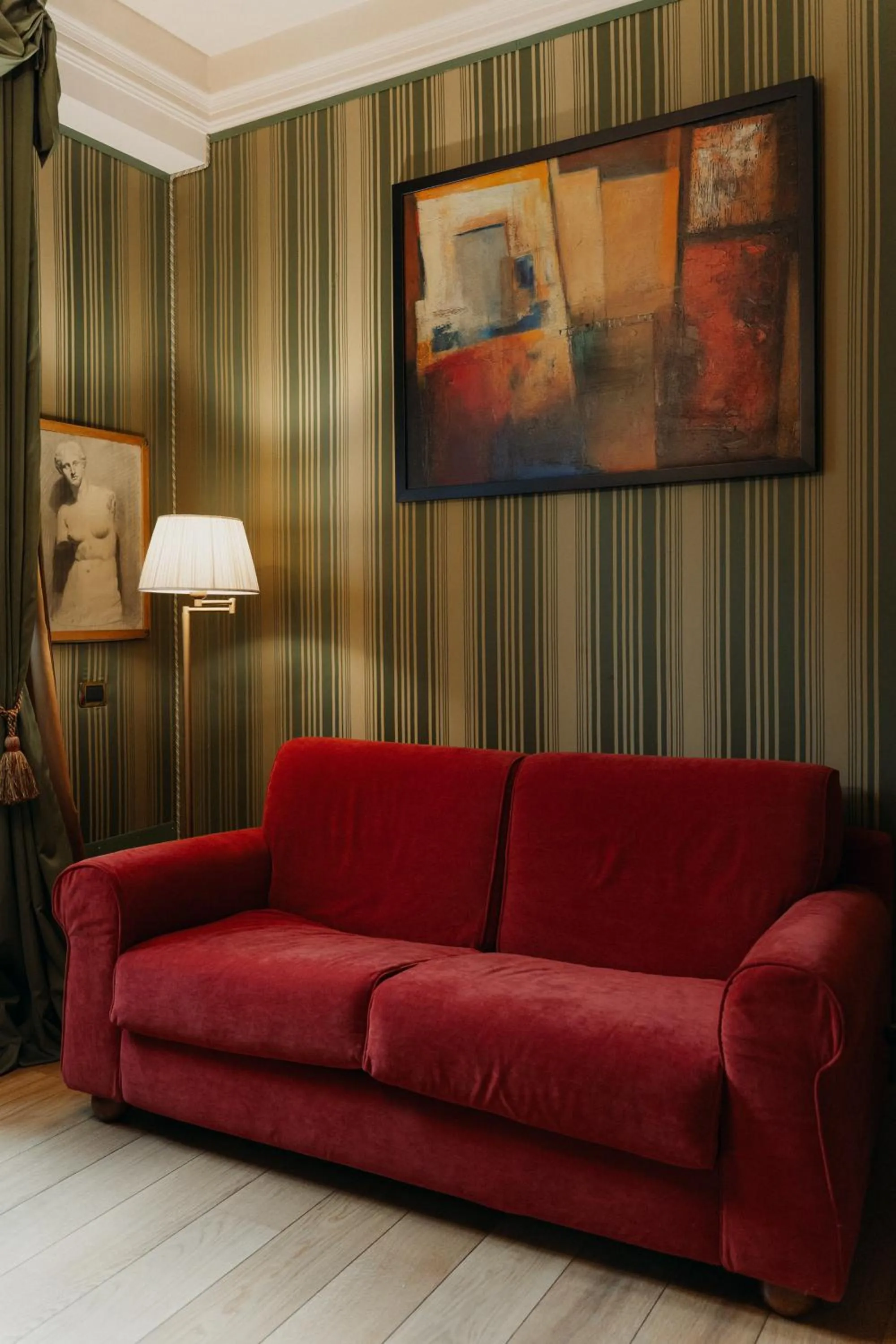 Bedroom in Hotel Palazzo Guiscardo Pietrasanta