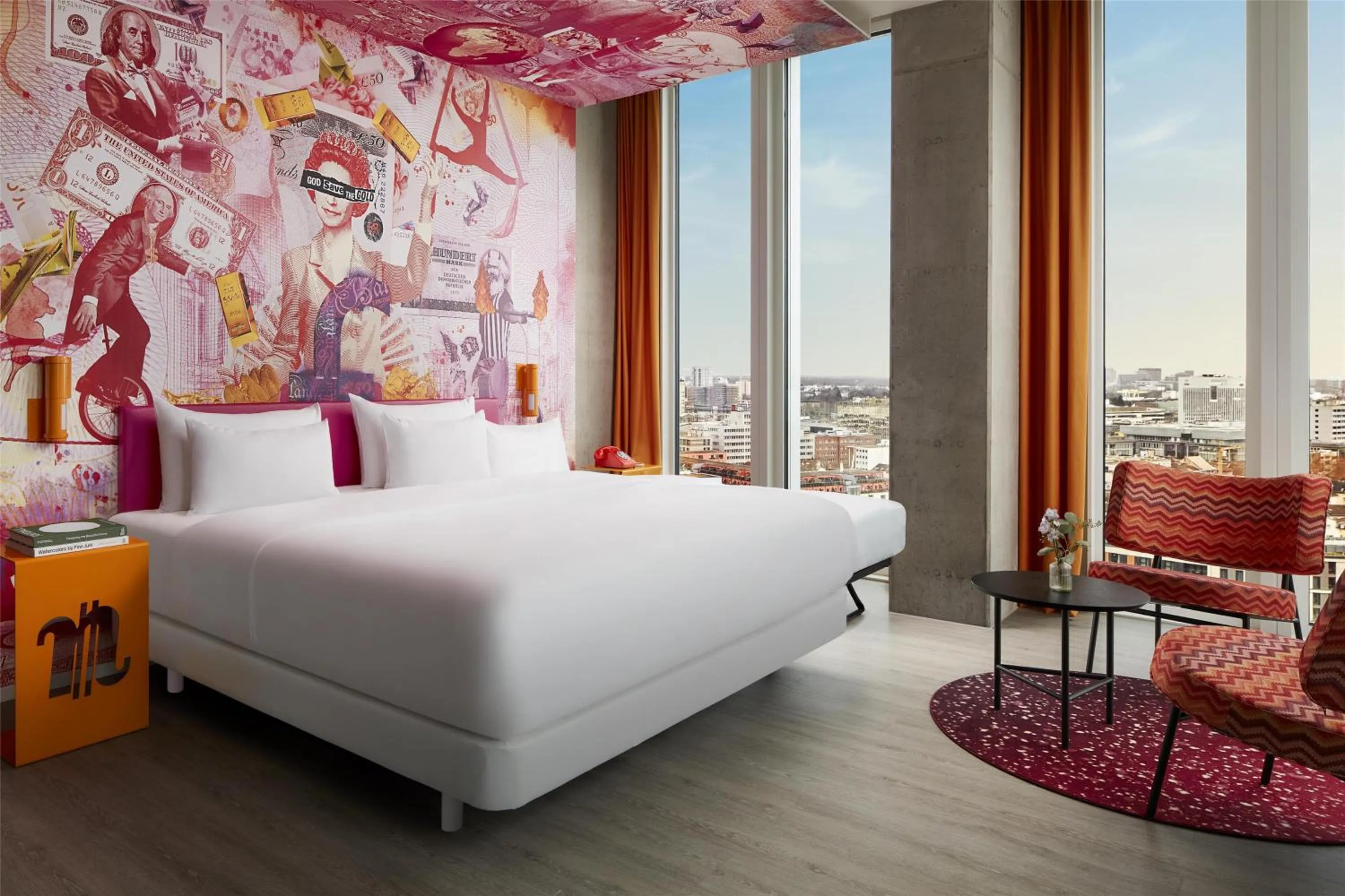 Photo of the whole room, Bed in nhow Frankfurt