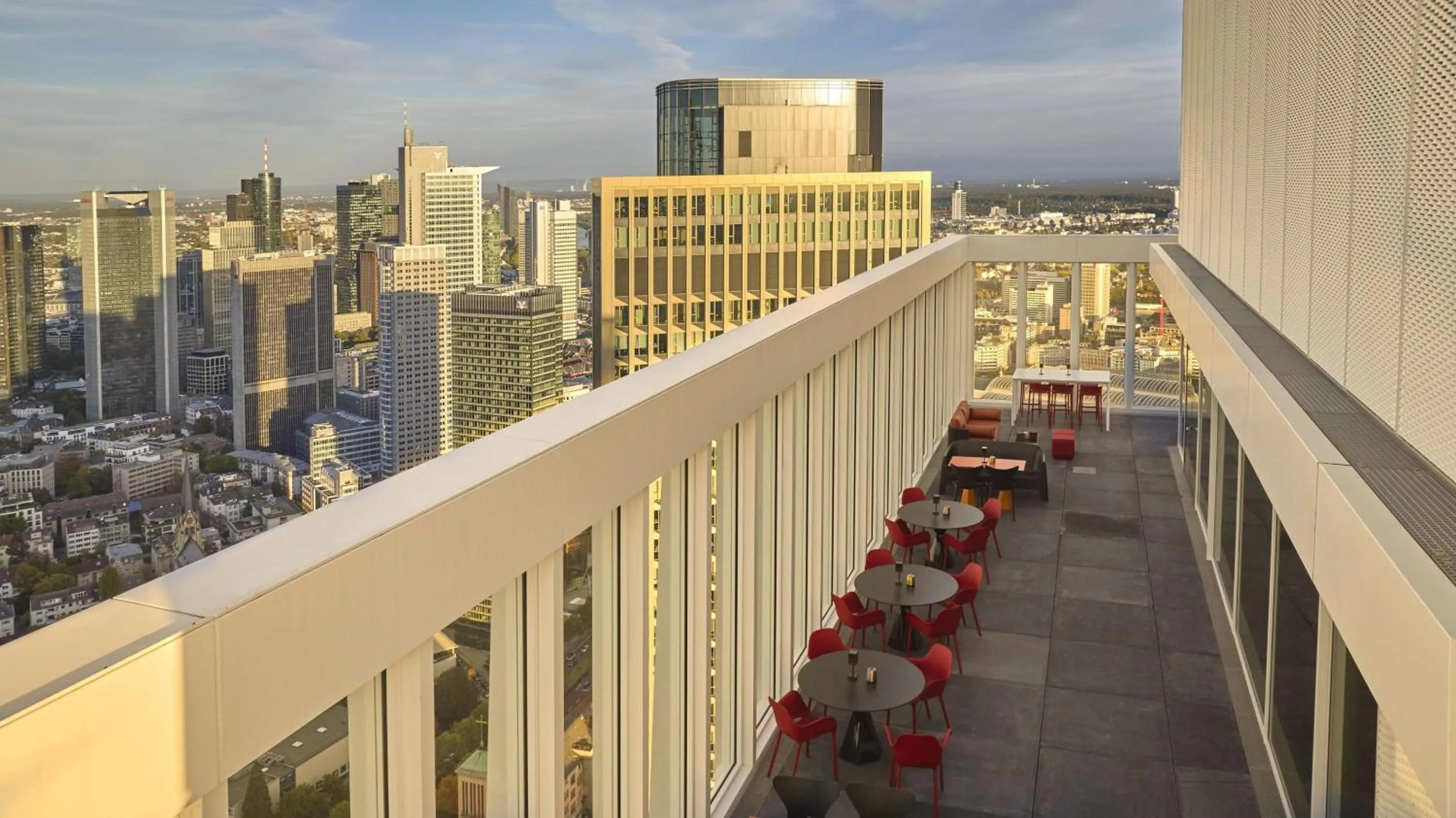 Balcony/Terrace in nhow Frankfurt