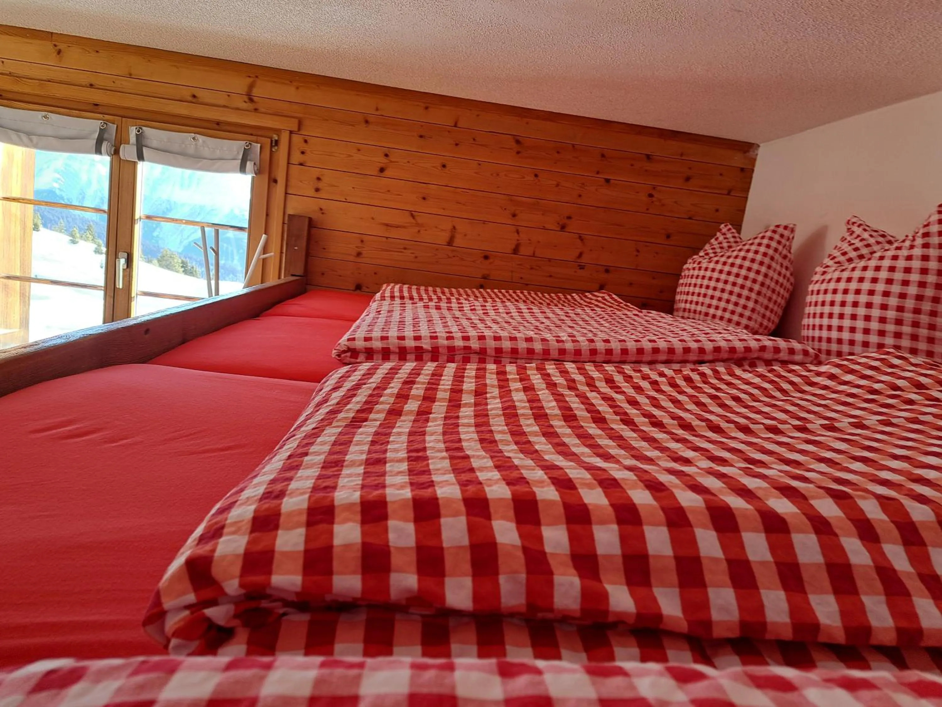 group of guests, Bed in Chalet Sepp