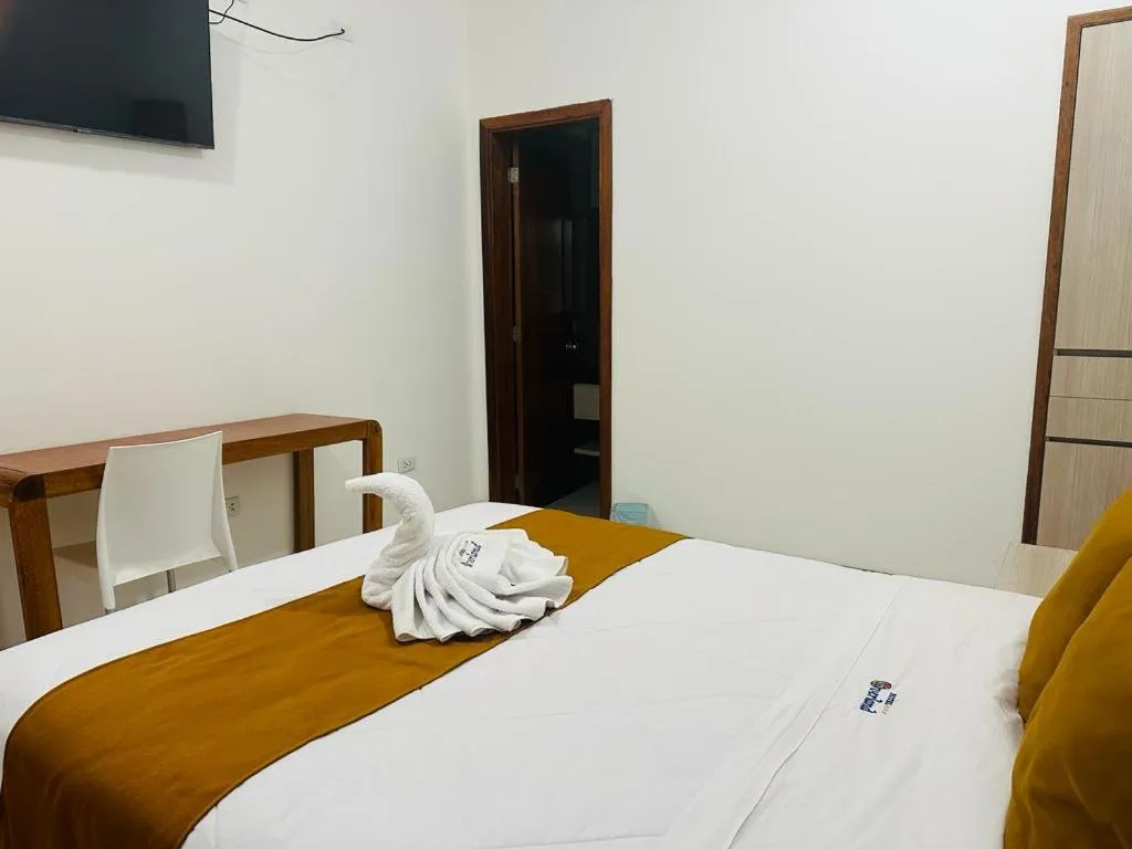 Bed in Hotel Overland