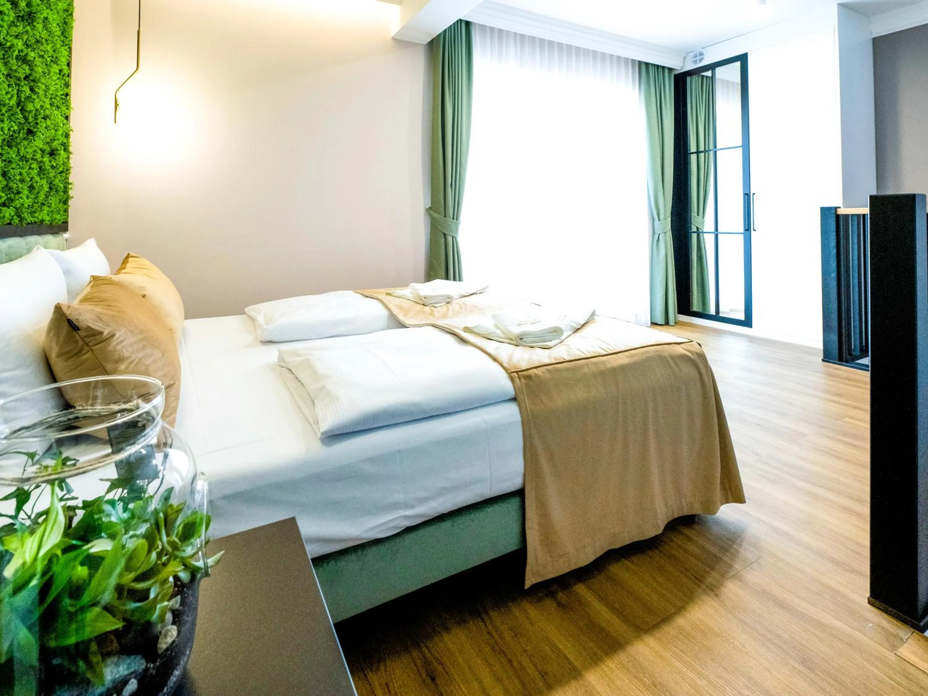 Bed in Aparthotel Green Concrete - ekologiczne apartamenty premium ze strefą Wellness
