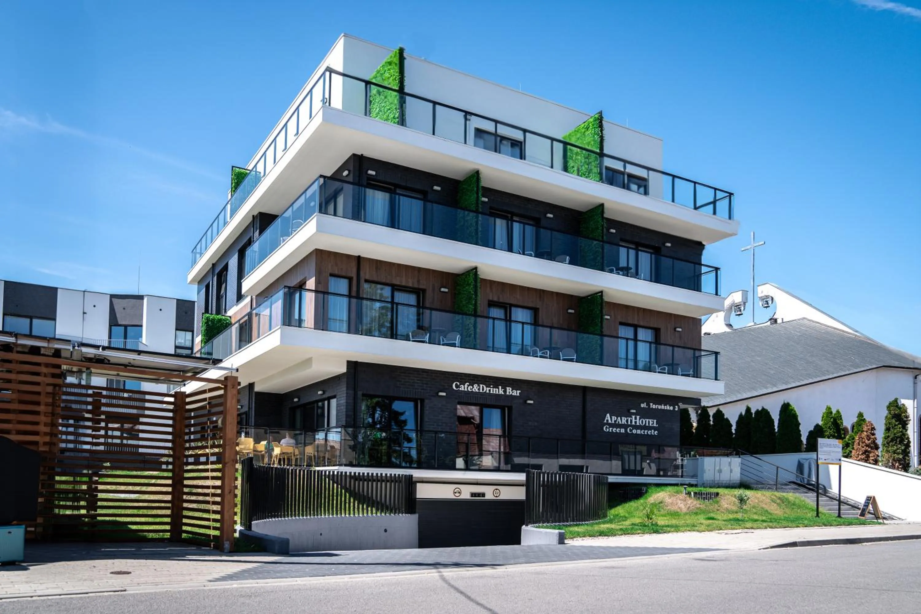 Property building in Aparthotel Green Concrete