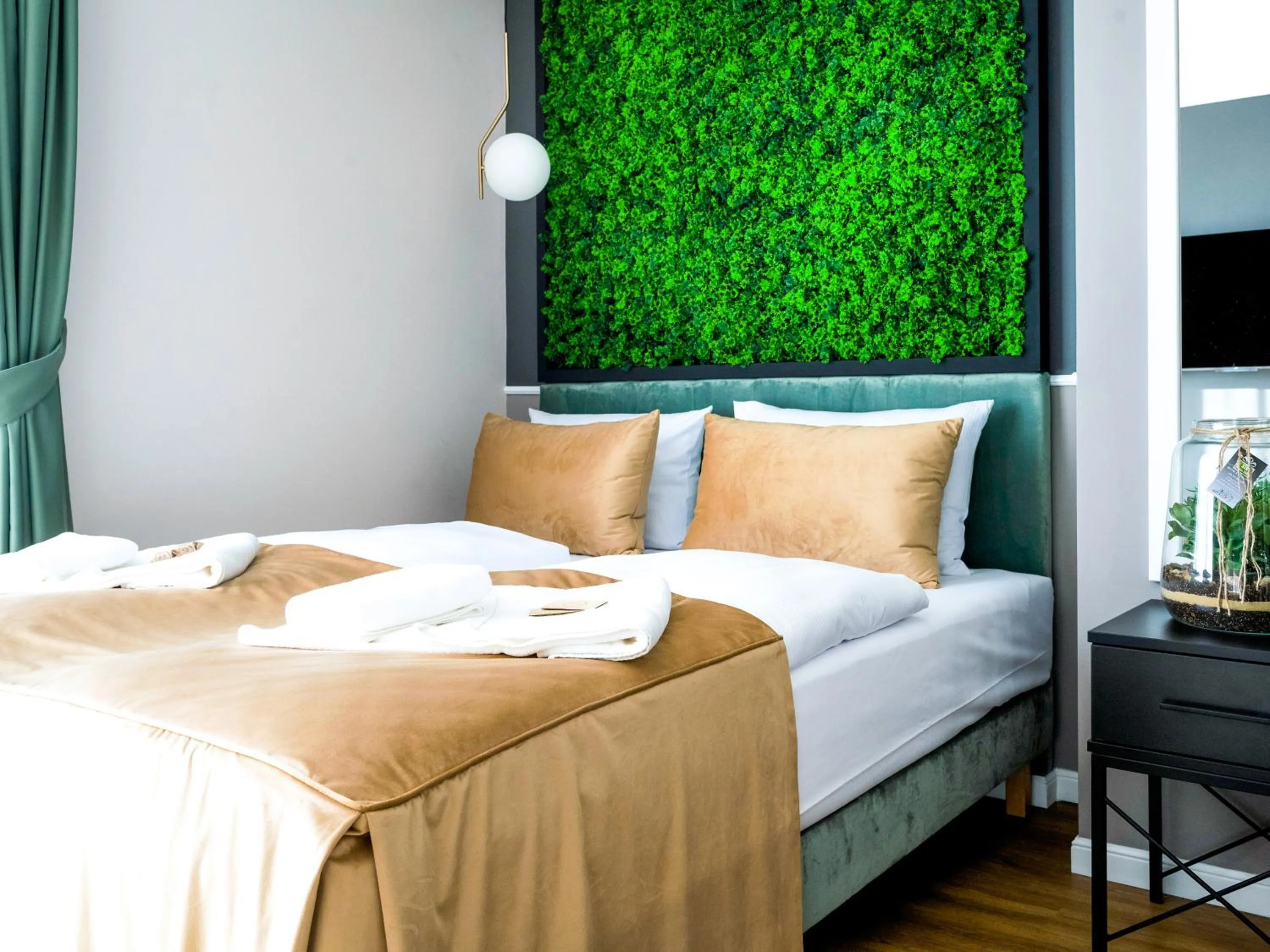 Bed in Aparthotel Green Concrete - ekologiczne apartamenty premium ze strefą Wellness