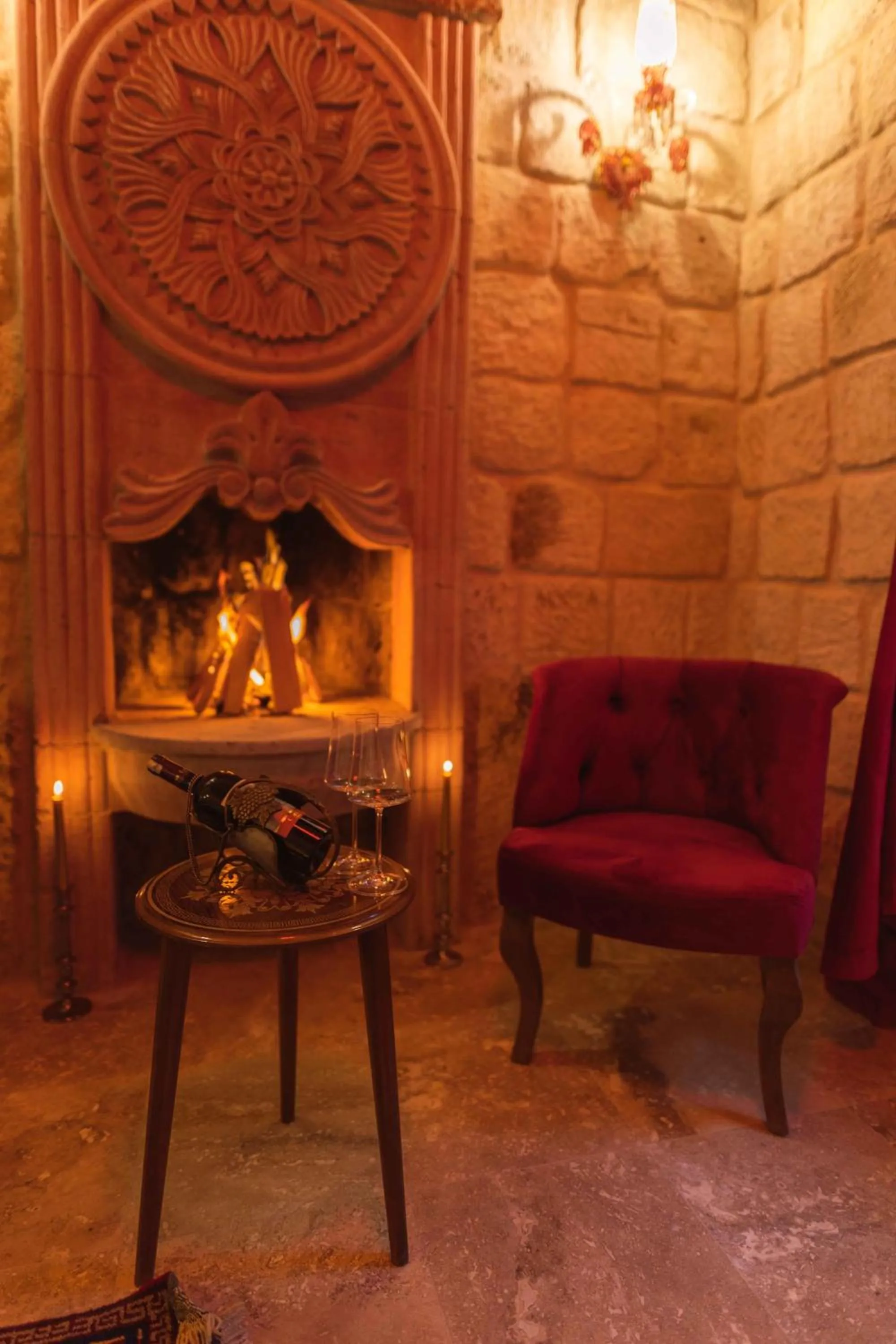 Living room in Solo Cave Suites