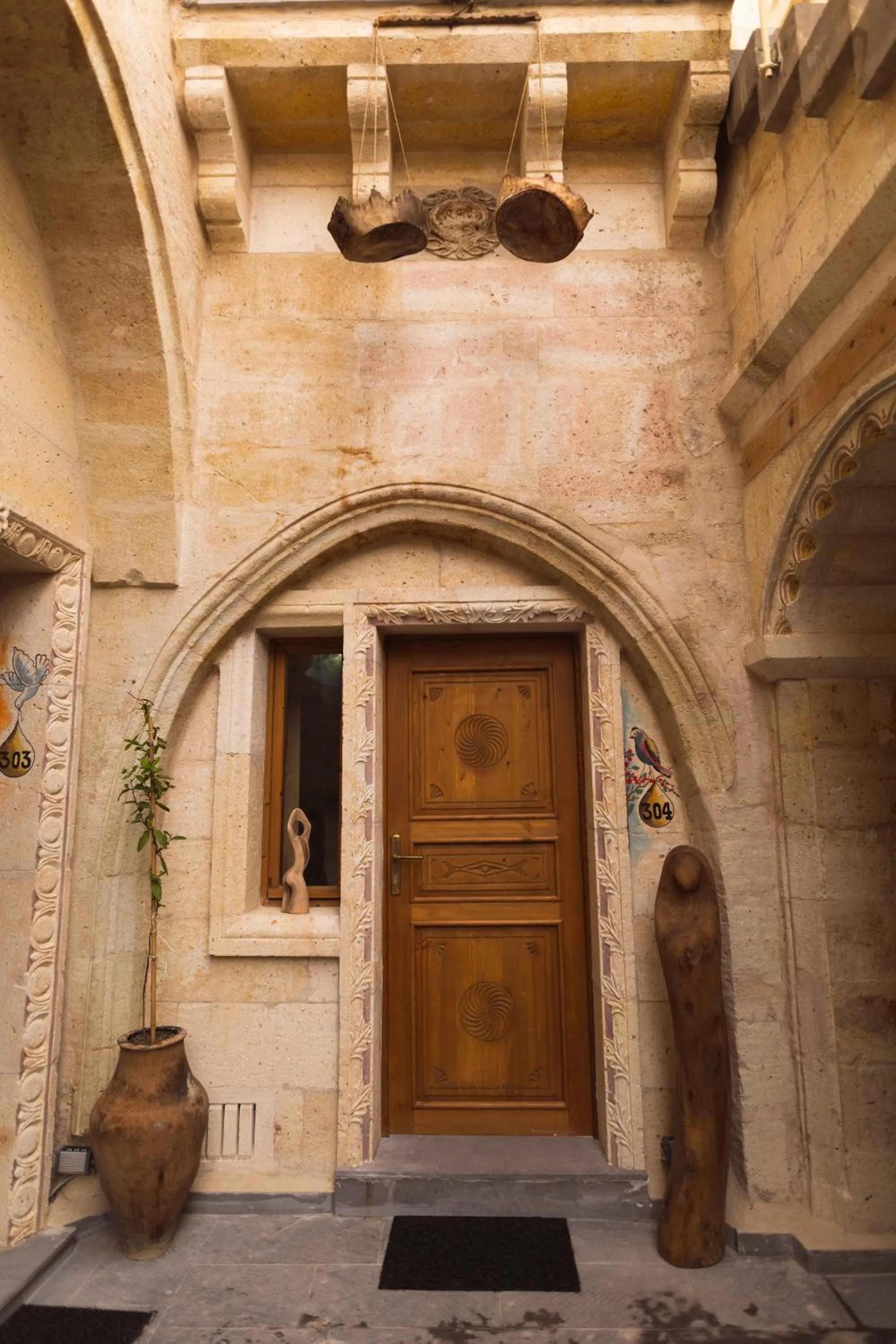 On site in Solo Cave Suites