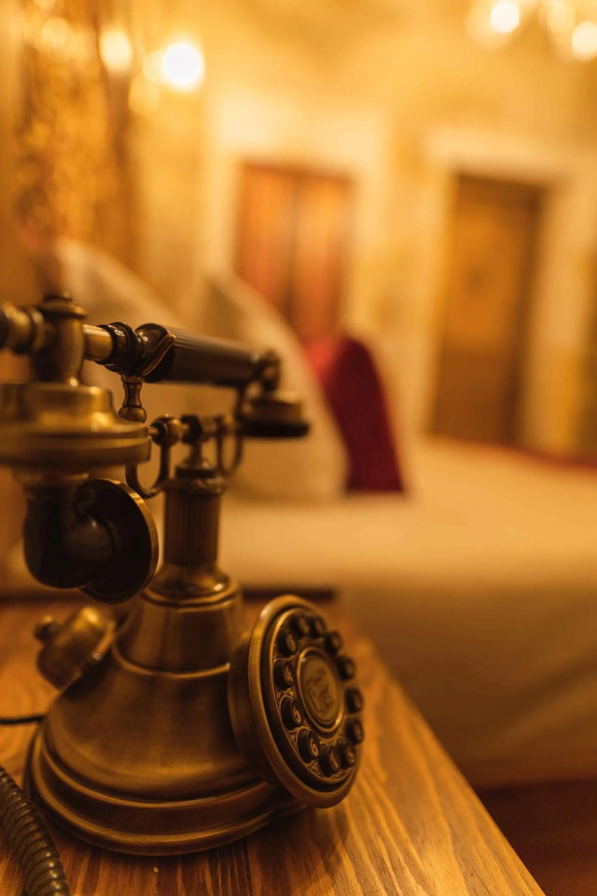 Massage in Solo Cave Suites