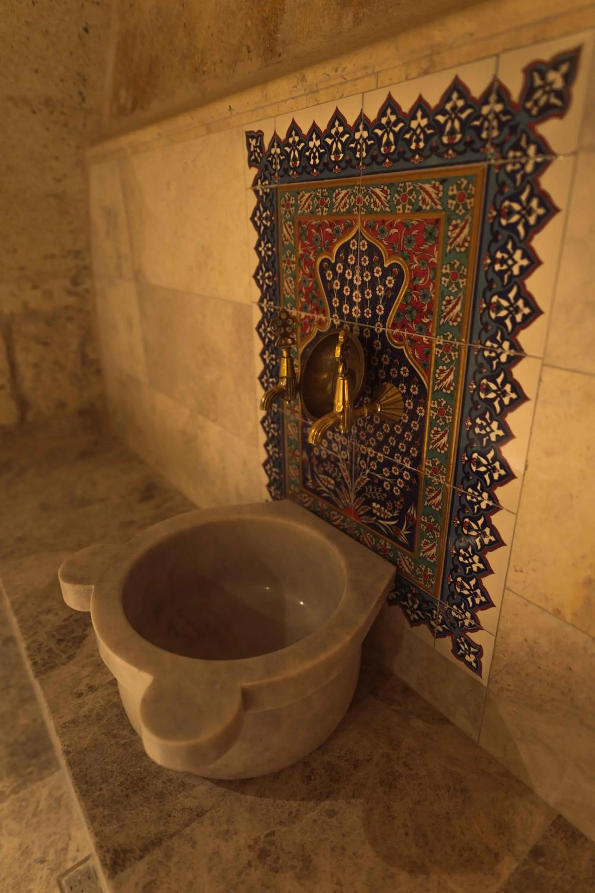 Bathroom in Solo Cave Suites