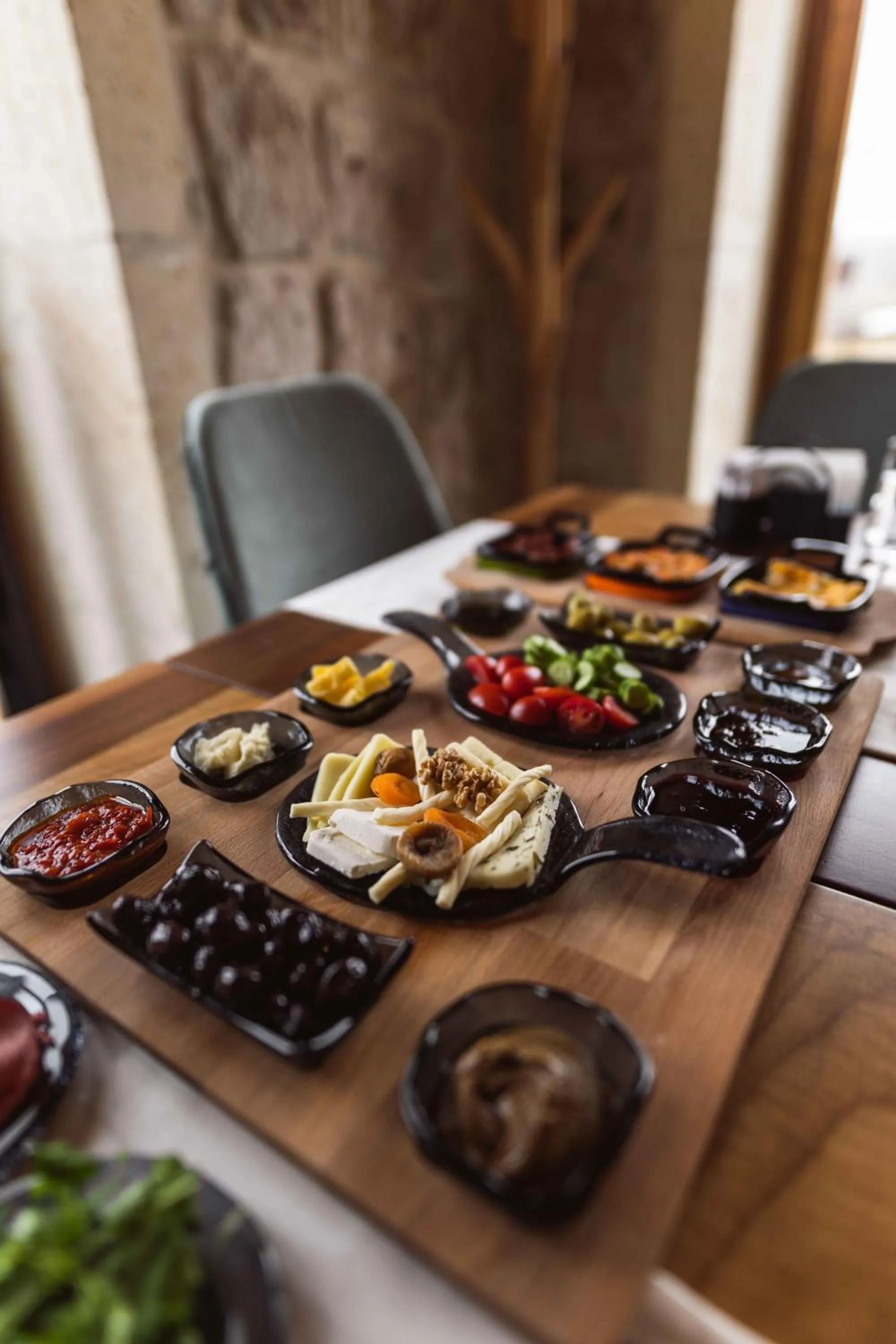 Breakfast in Solo Cave Suites