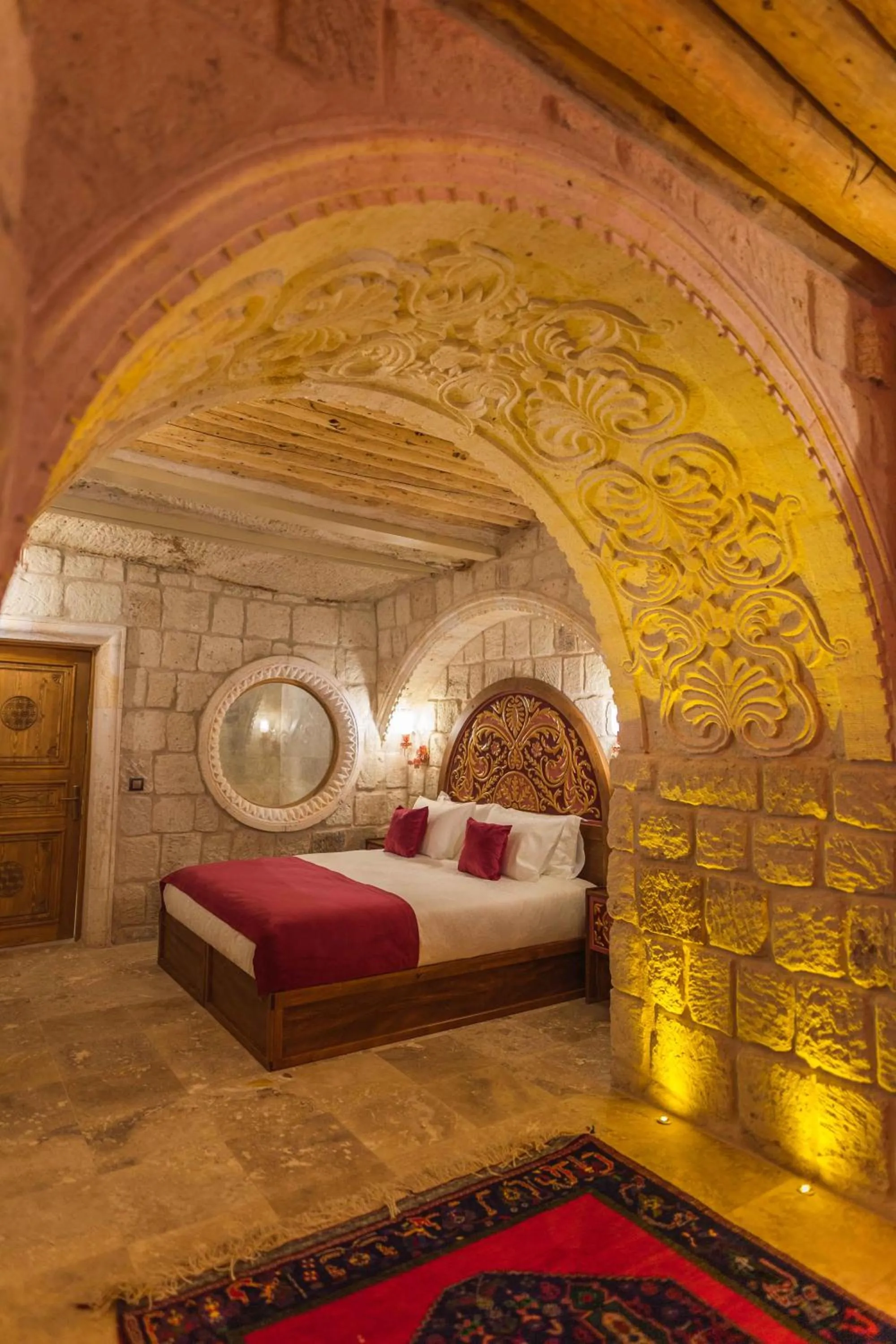 Bed in Solo Cave Suites