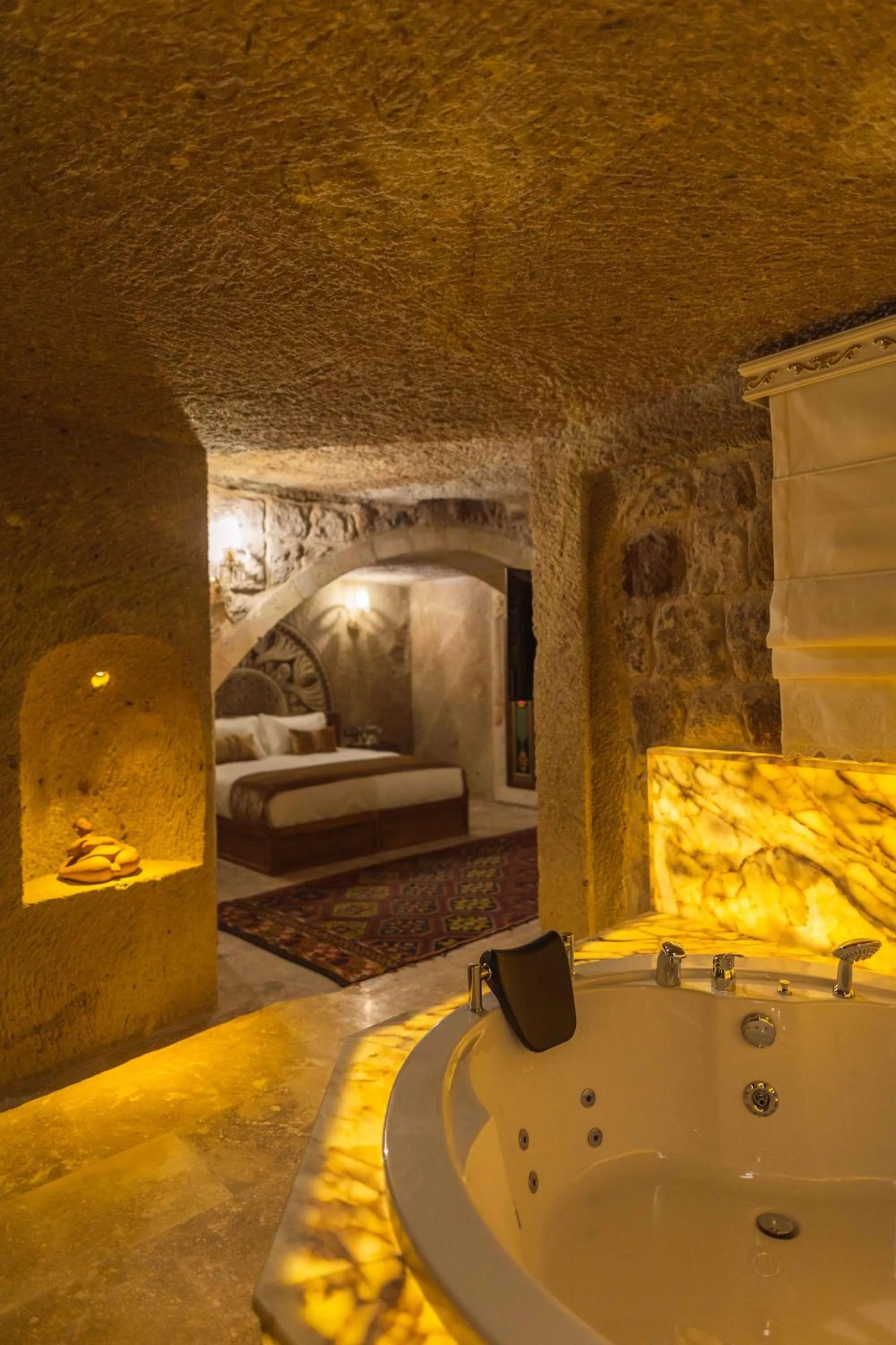 Photo of the whole room in Solo Cave Suites