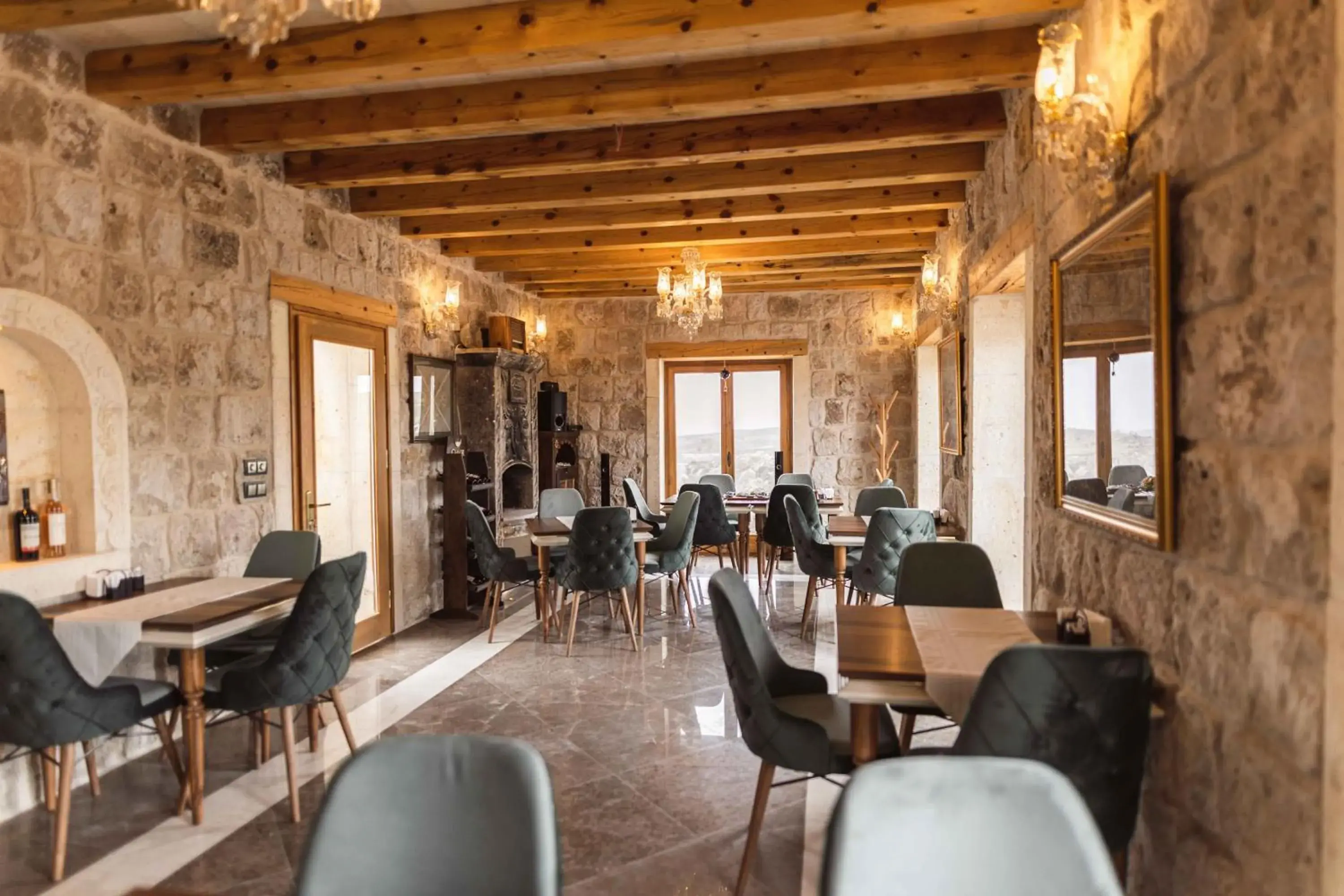 Breakfast in Solo Cave Suites Breakfast in Solo Cave Suites