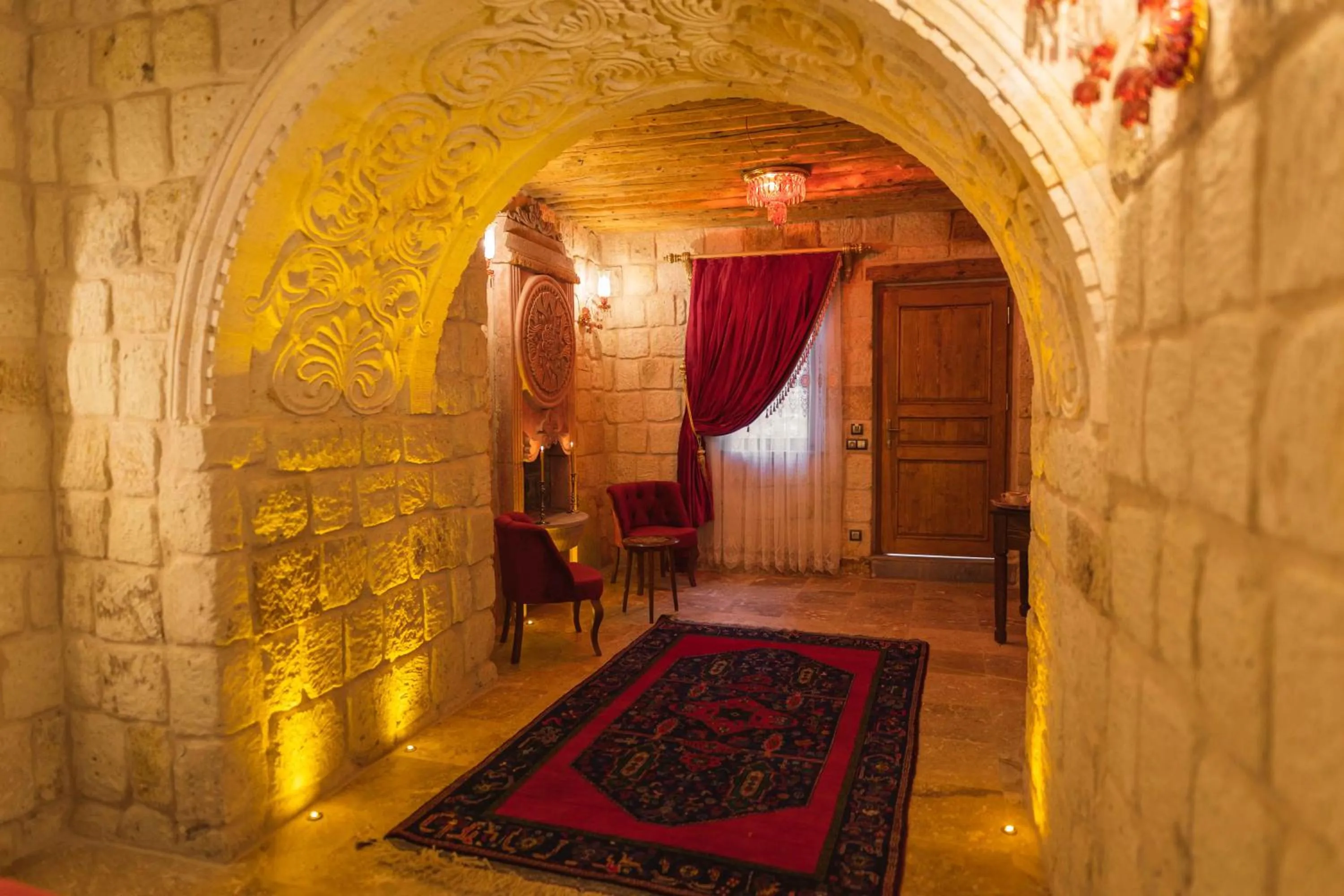 Seating area in Solo Cave Suites