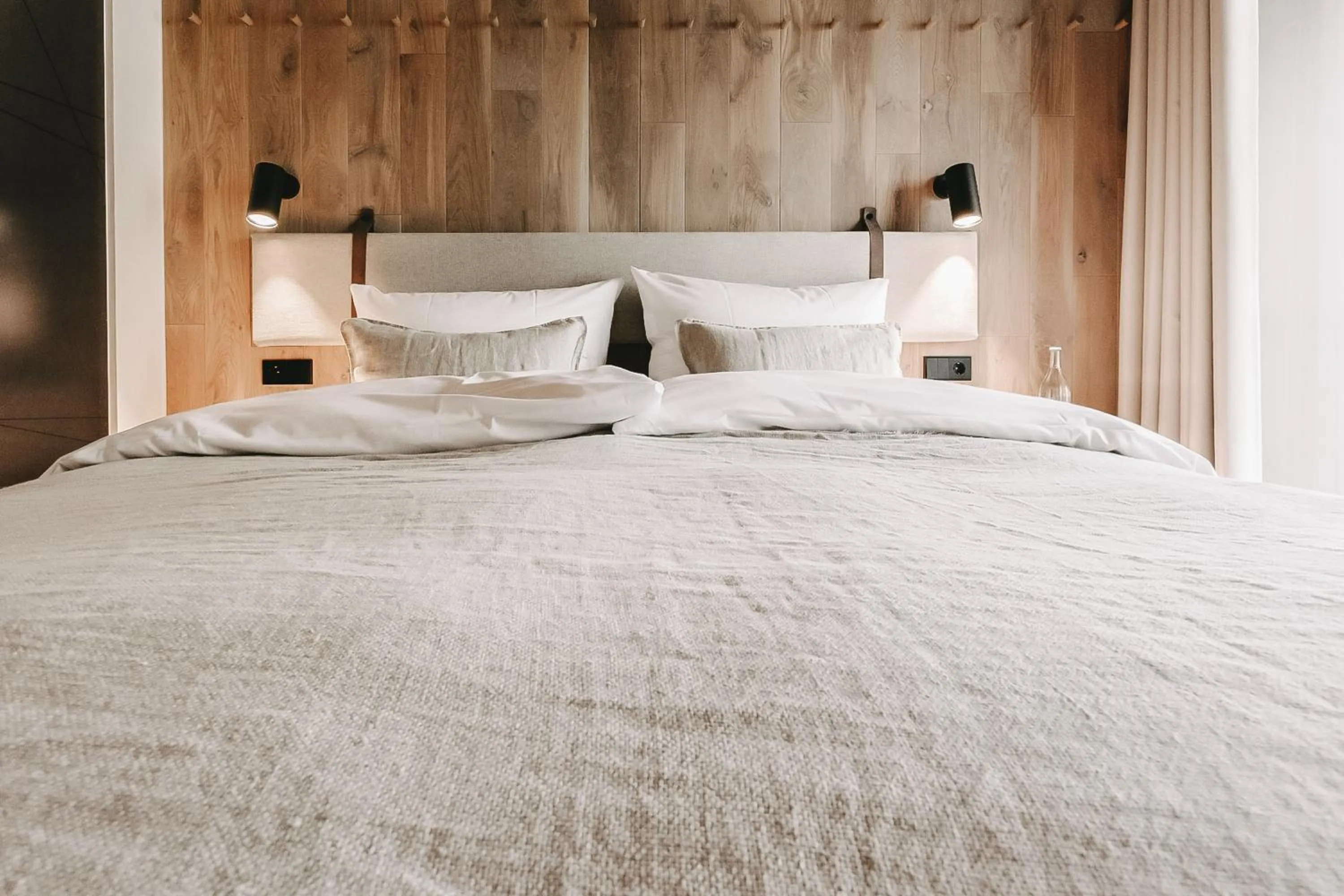 Bed in Naturhotel Die Maise