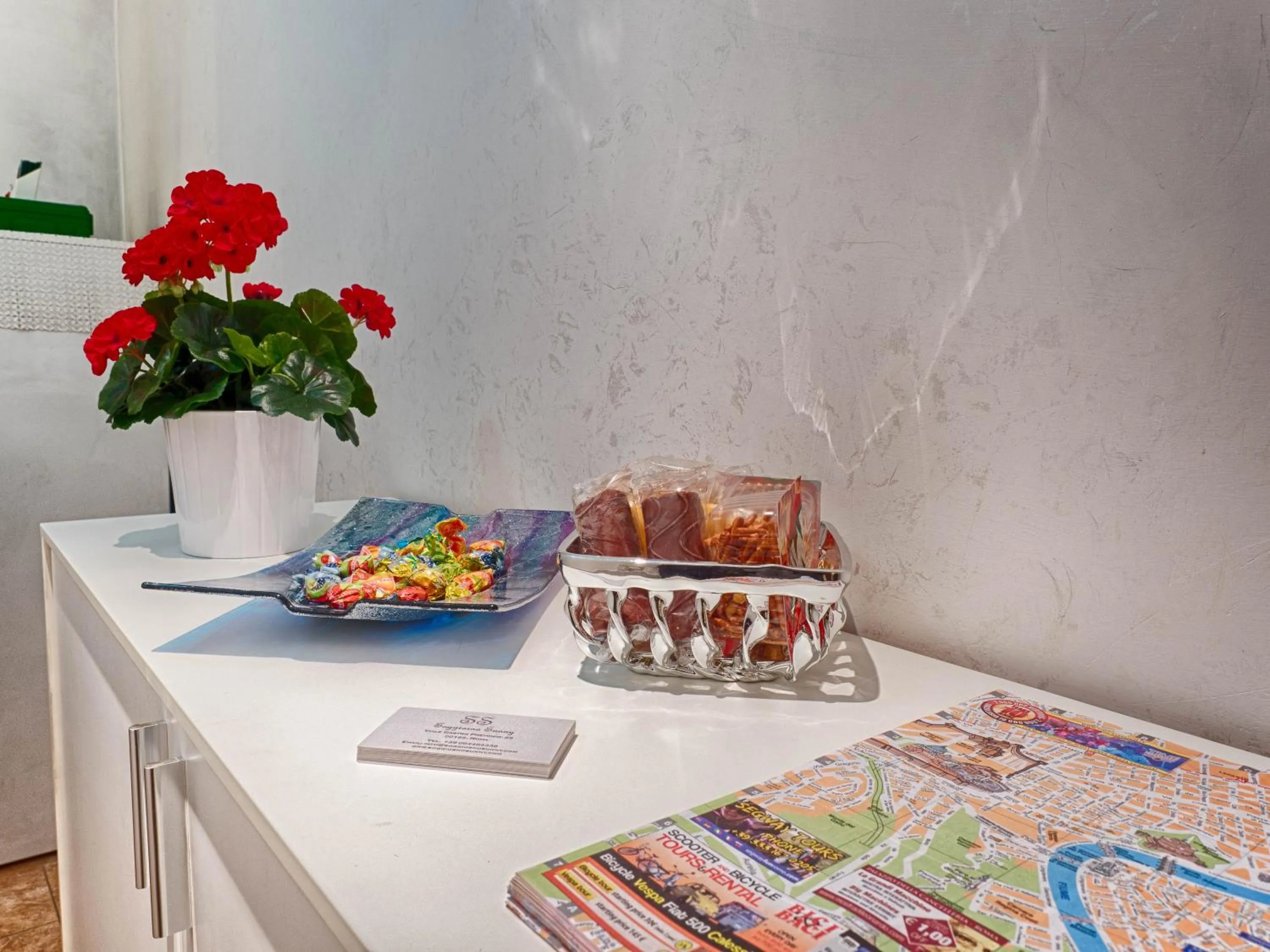 Area and facilities in Sunny Guest House