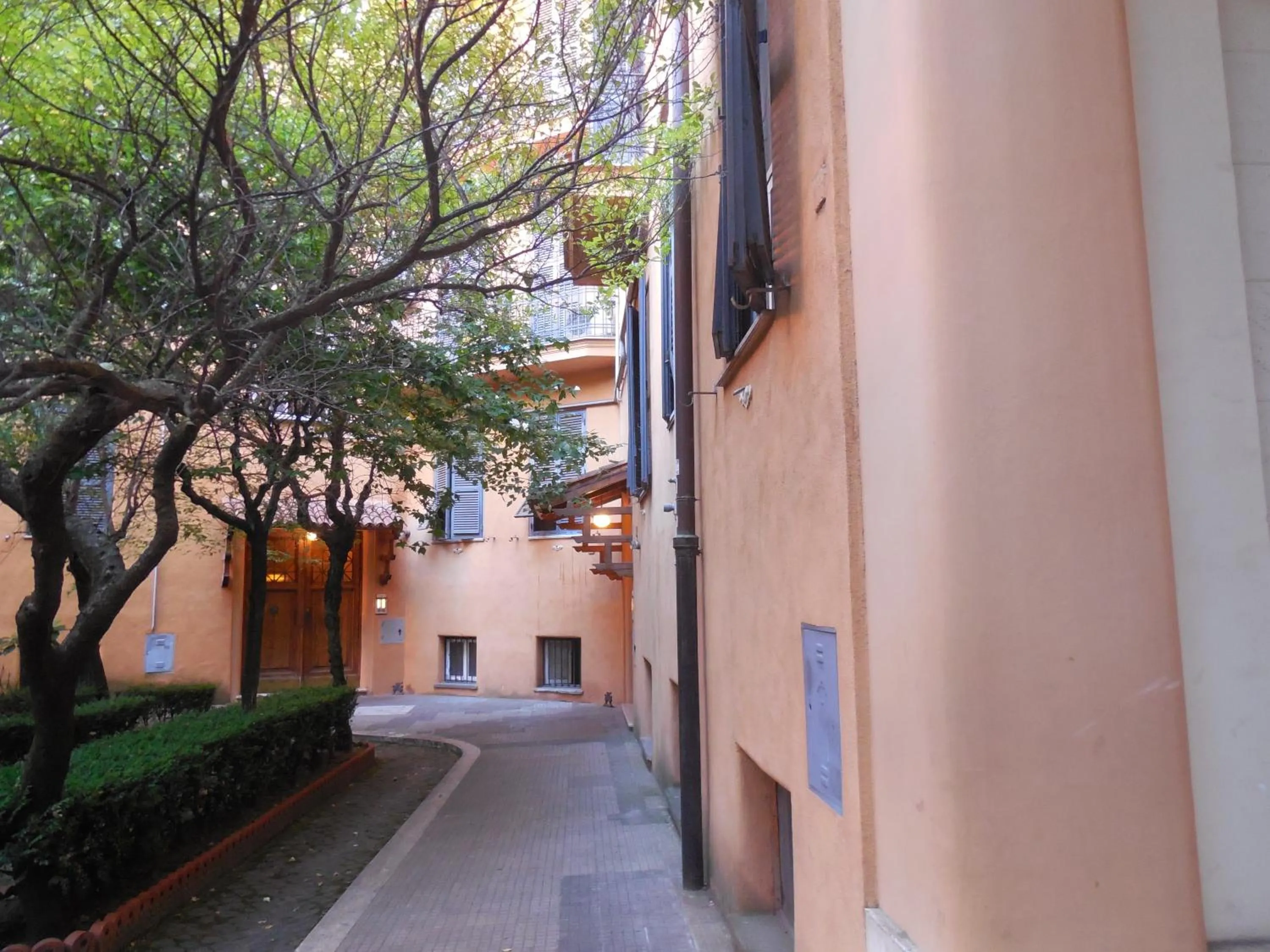 Facade/entrance in Sunny Guest House