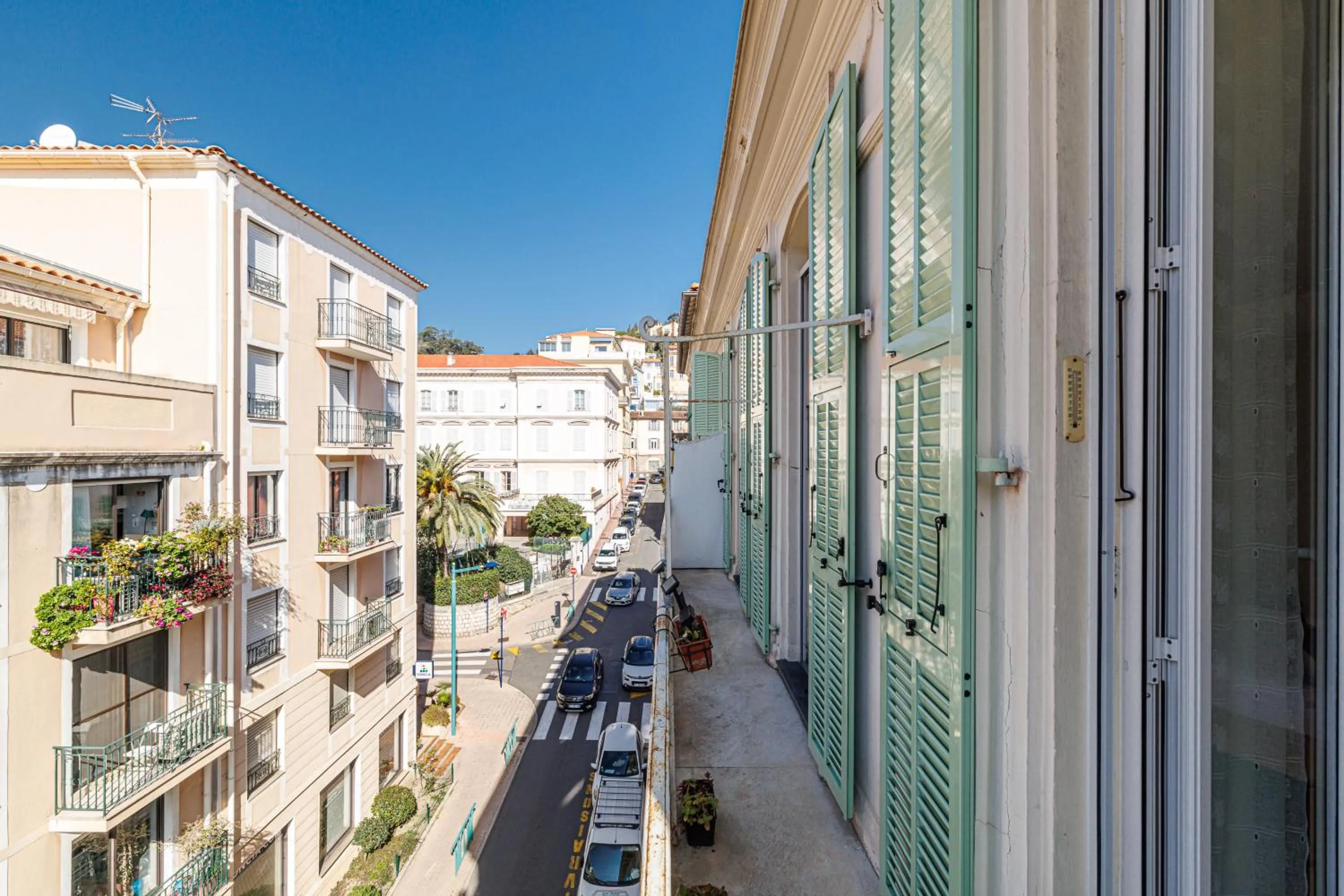 Le Saint Charles-parking-climatisation-centre ville