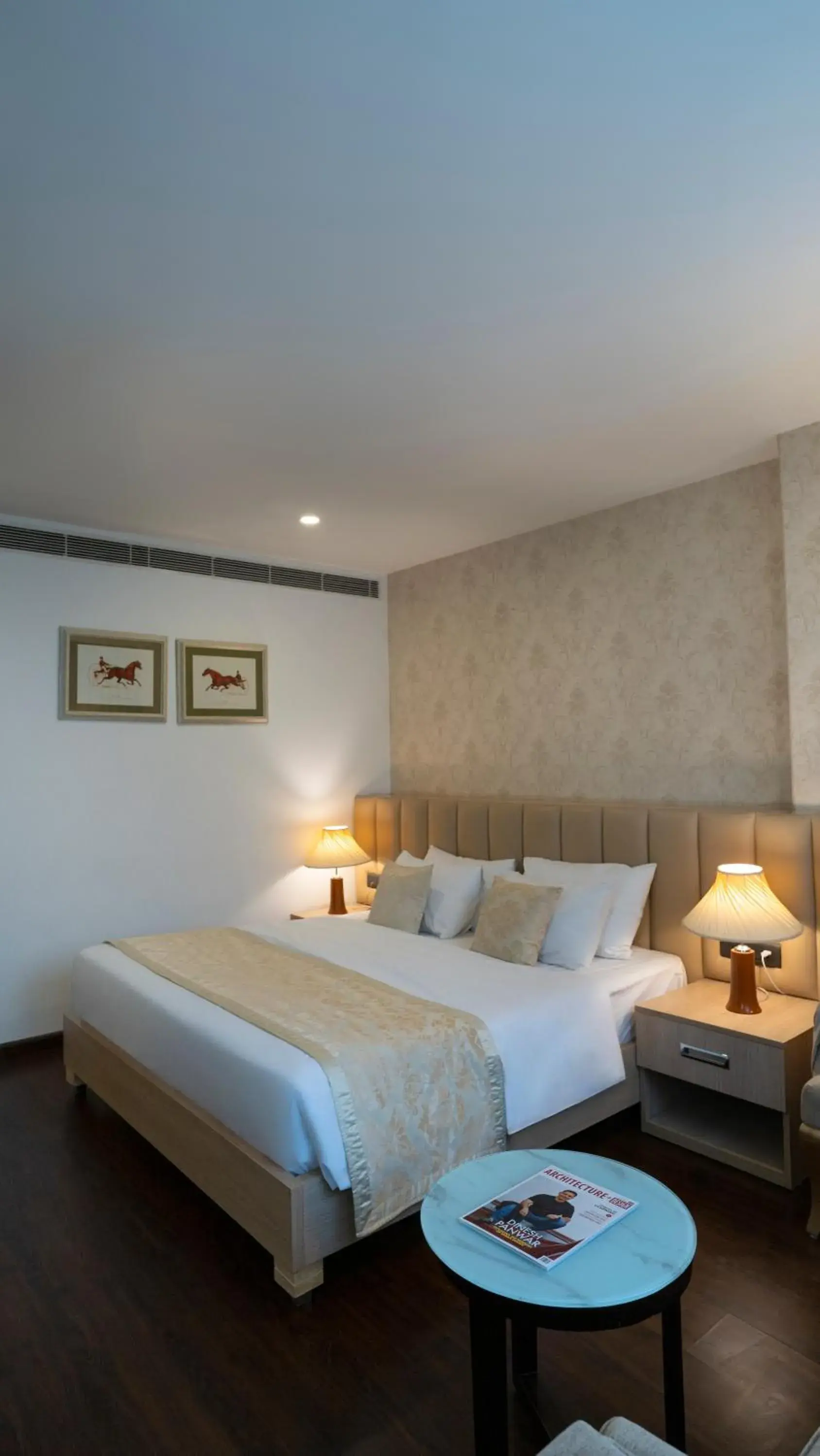 Bedroom, Bed in The Woodbury Bedroom, Bed in The Woodbury