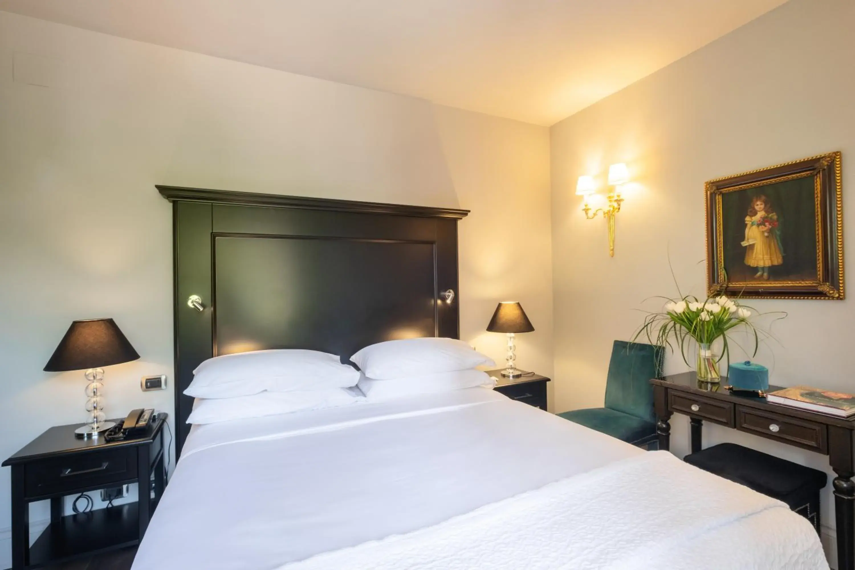 Bedroom, Bed in Hotel Vannucci Bedroom, Bed in Hotel Vannucci