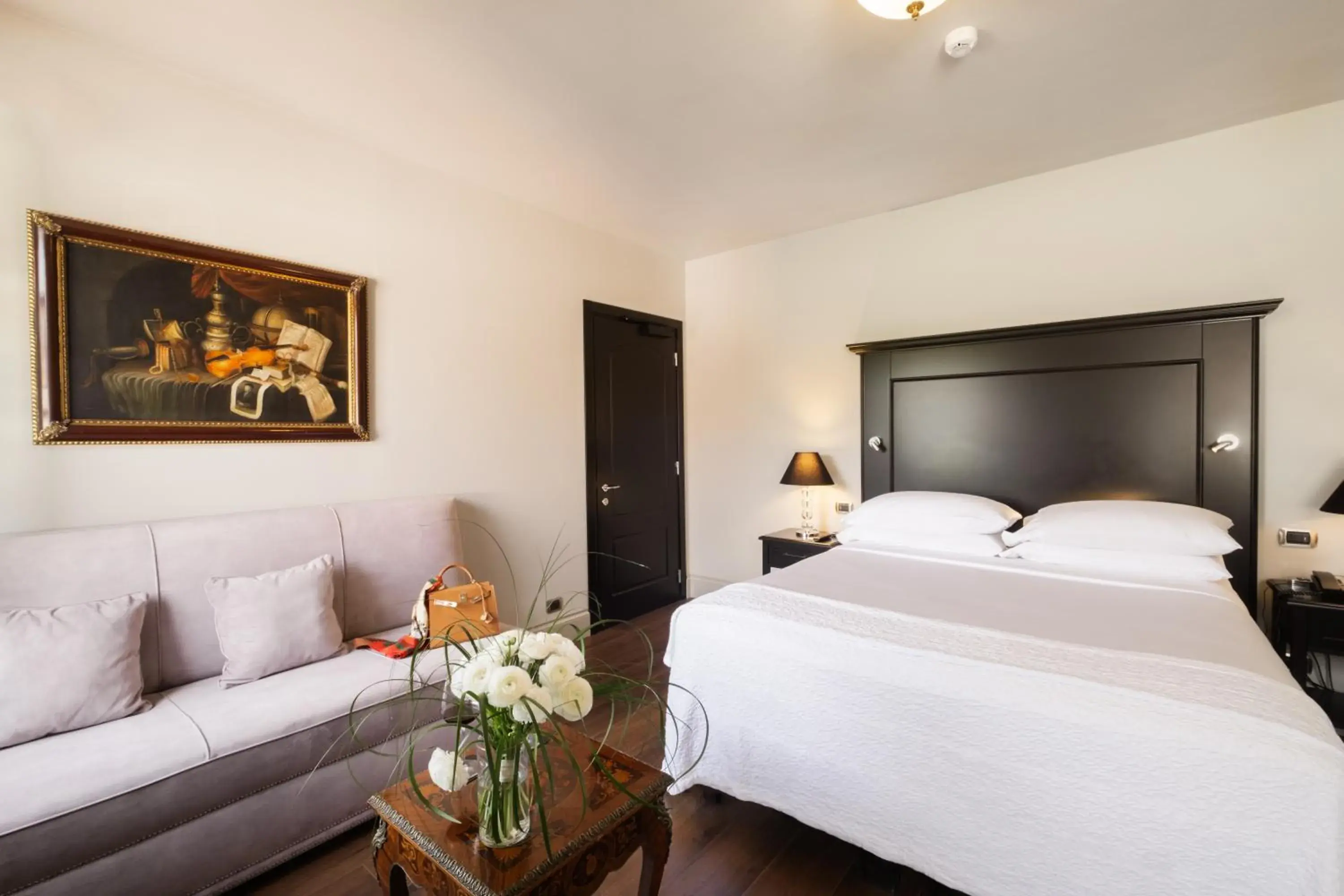 Deluxe Double Room in Hotel Vannucci Deluxe Double Room in Hotel Vannucci