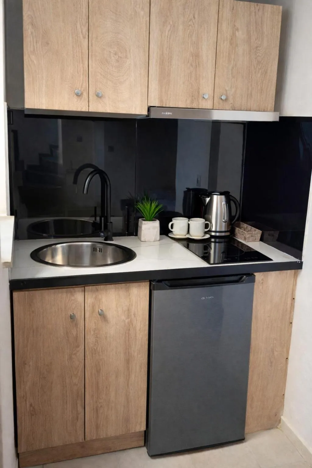 Kitchen or kitchenette in Secret Garden Hotel